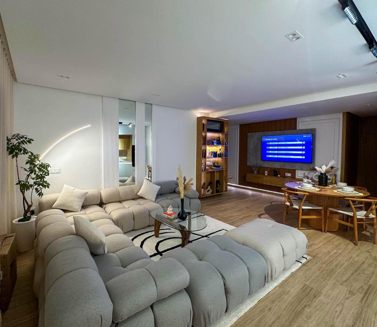 Apartment Airport