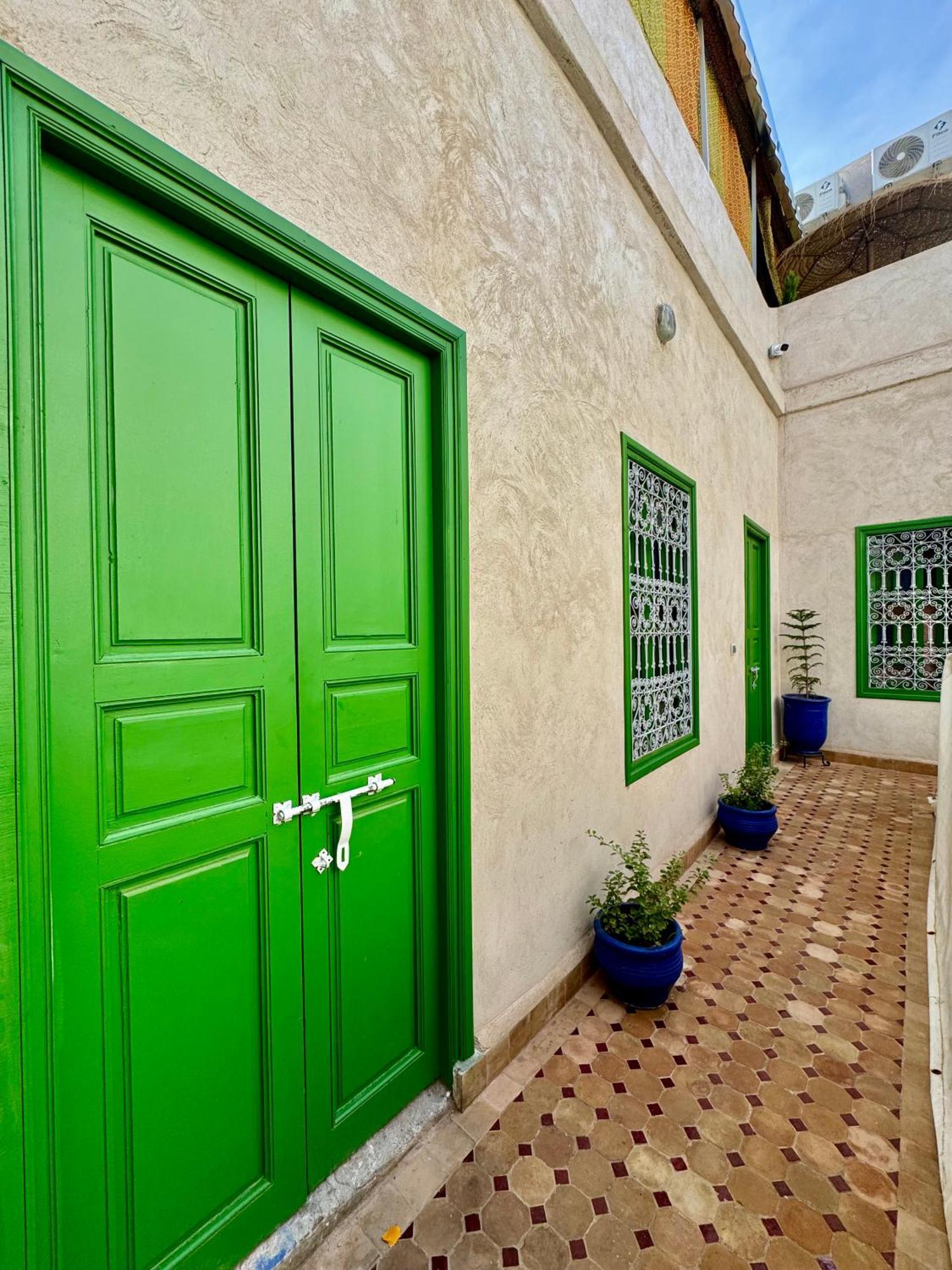 Elbaroudi *