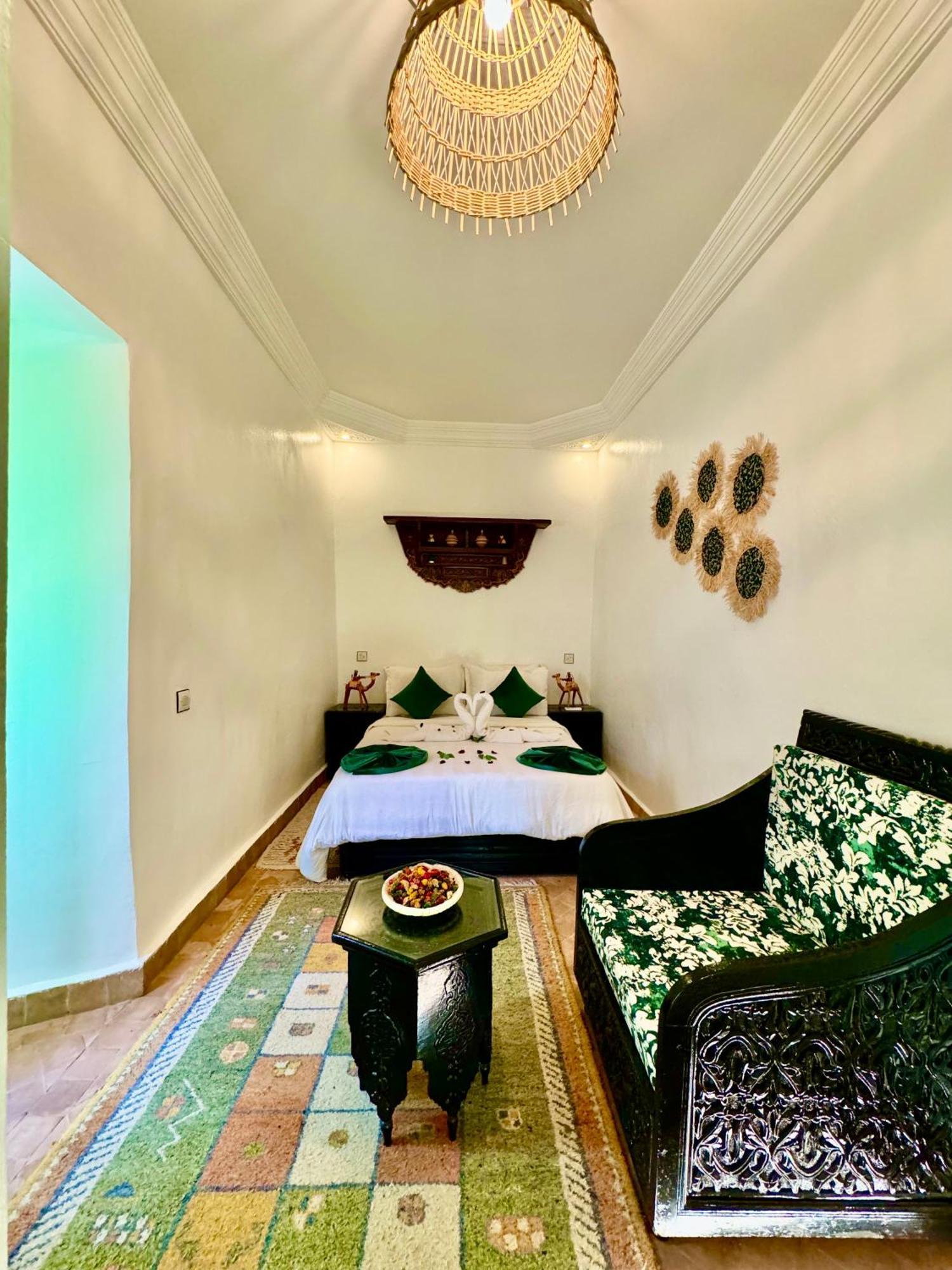 Elbaroudi Riad *