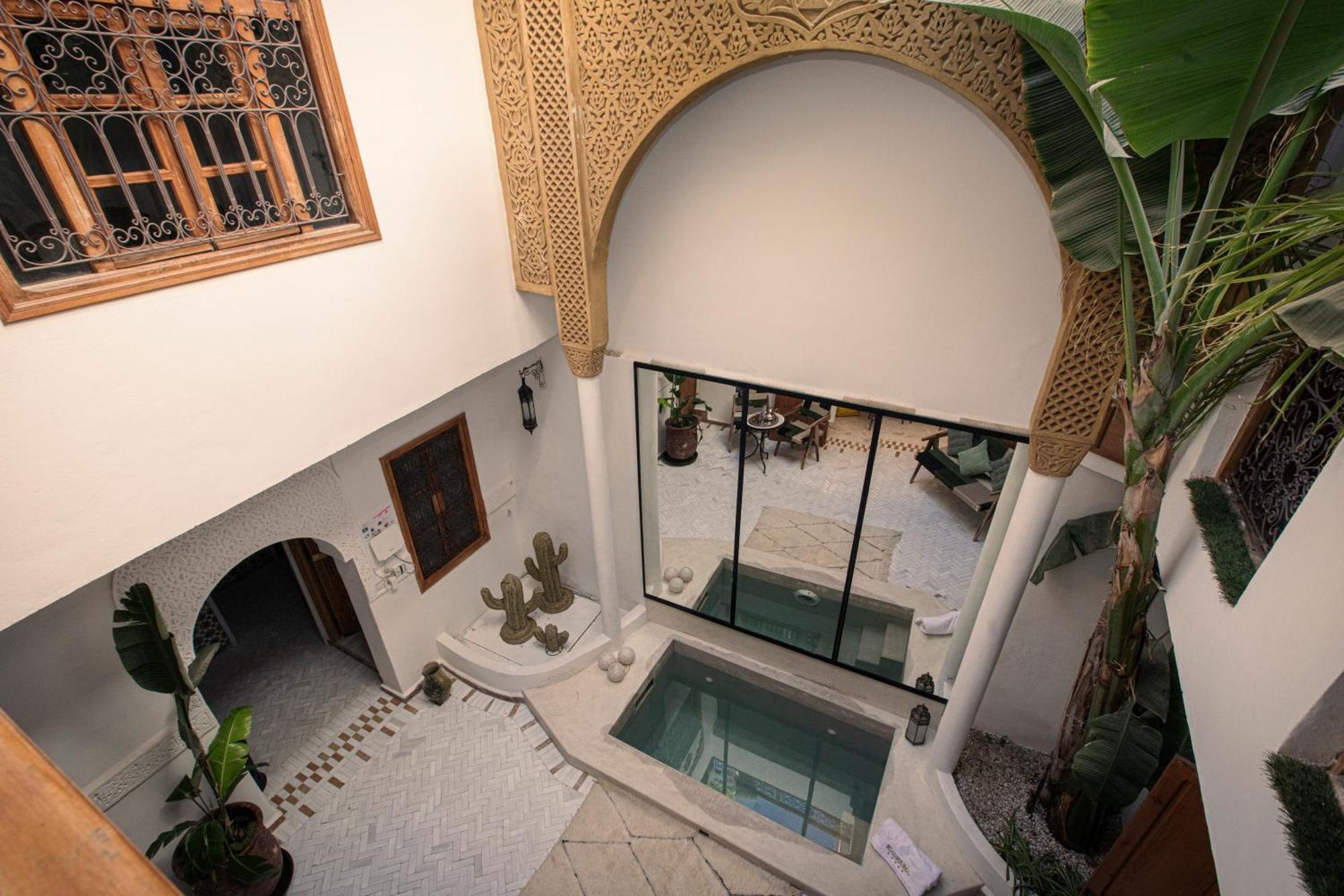 Naejma Privatisation, 2 Bassins Holiday home