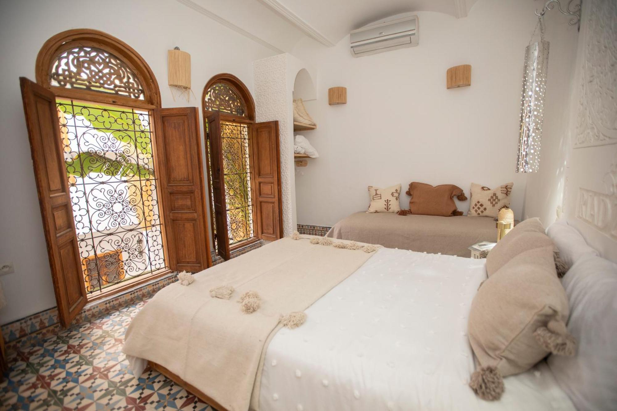 Naejma Privatisation, 2 Bassins Holiday home