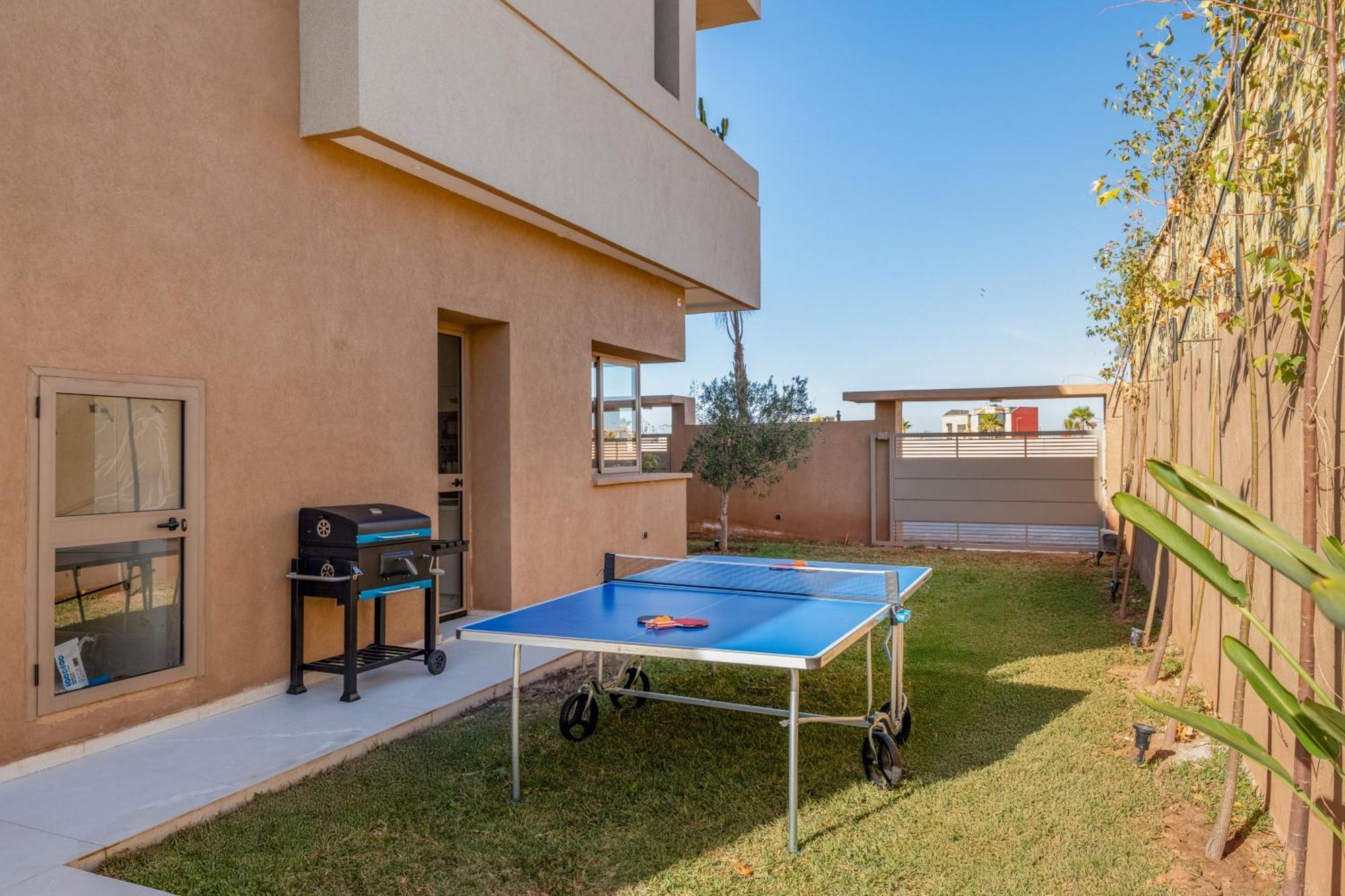 Villa Dar Yas, Luxe A 15min Du Centre Avec Piscine Chauffee, Cuisiniere, Chauffeur, Air Hockey, Ping-pong & Jeux De Societe Marrakesh