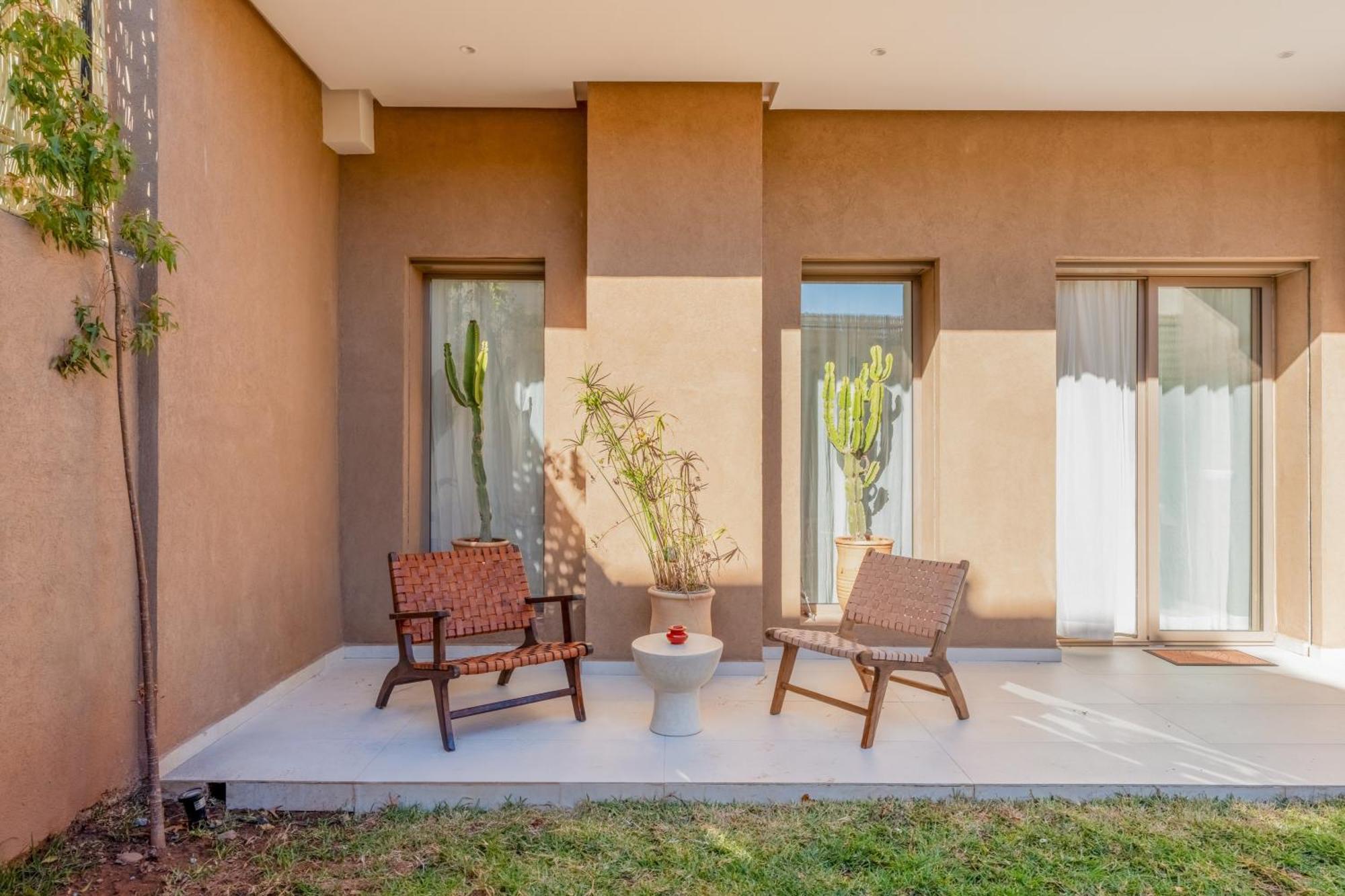 Villa Dar Yas, Luxe A 15min Du Centre Avec Piscine Chauffee, Cuisiniere, Chauffeur, Air Hockey, Ping-pong & Jeux De Societe Marrakesh