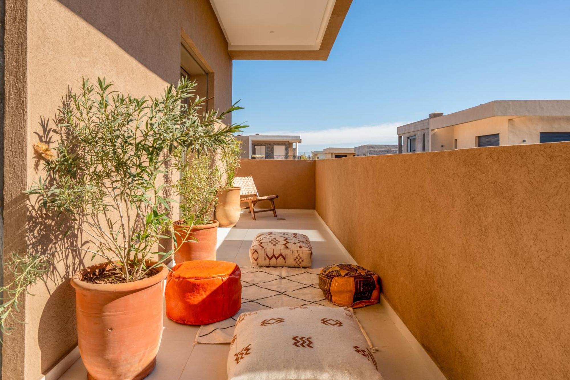 Dar Yas, Luxe A 15min Du Centre Avec Piscine Chauffee, Cuisiniere, Chauffeur, Air Hockey, Ping-pong & Jeux De Societe