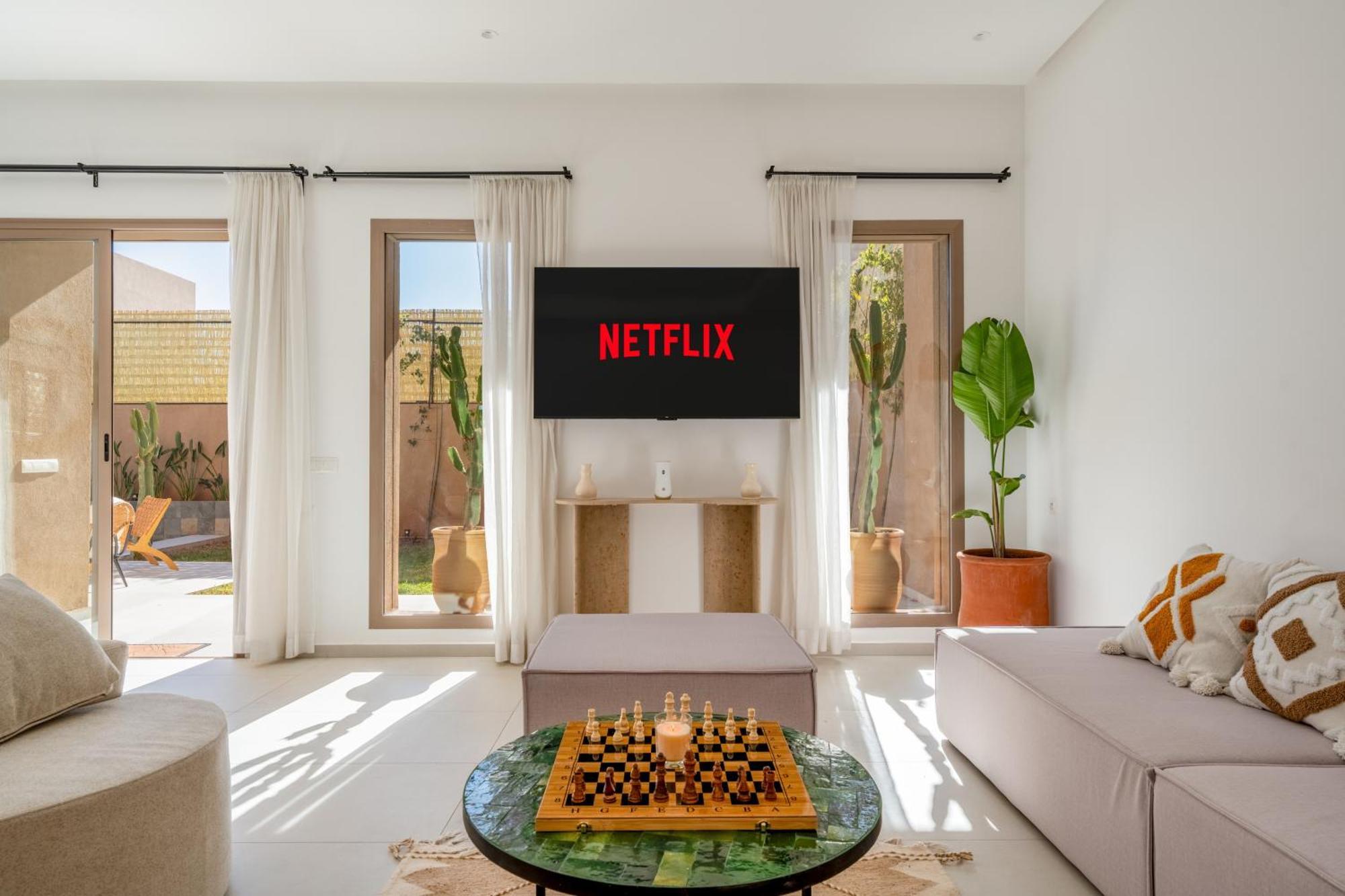 Dar Yas, Luxe A 15min Du Centre Avec Piscine Chauffee, Cuisiniere, Chauffeur, Air Hockey, Ping-pong & Jeux De Societe Villa