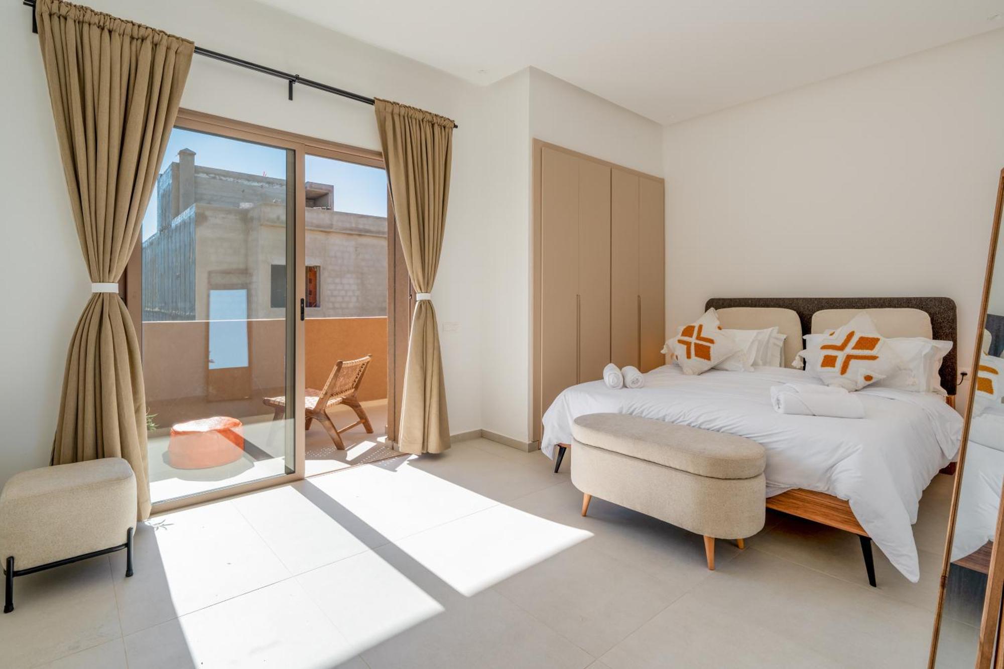 Villa Dar Yas, Luxe A 15min Du Centre Avec Piscine Chauffee, Cuisiniere, Chauffeur, Air Hockey, Ping-pong & Jeux De Societe