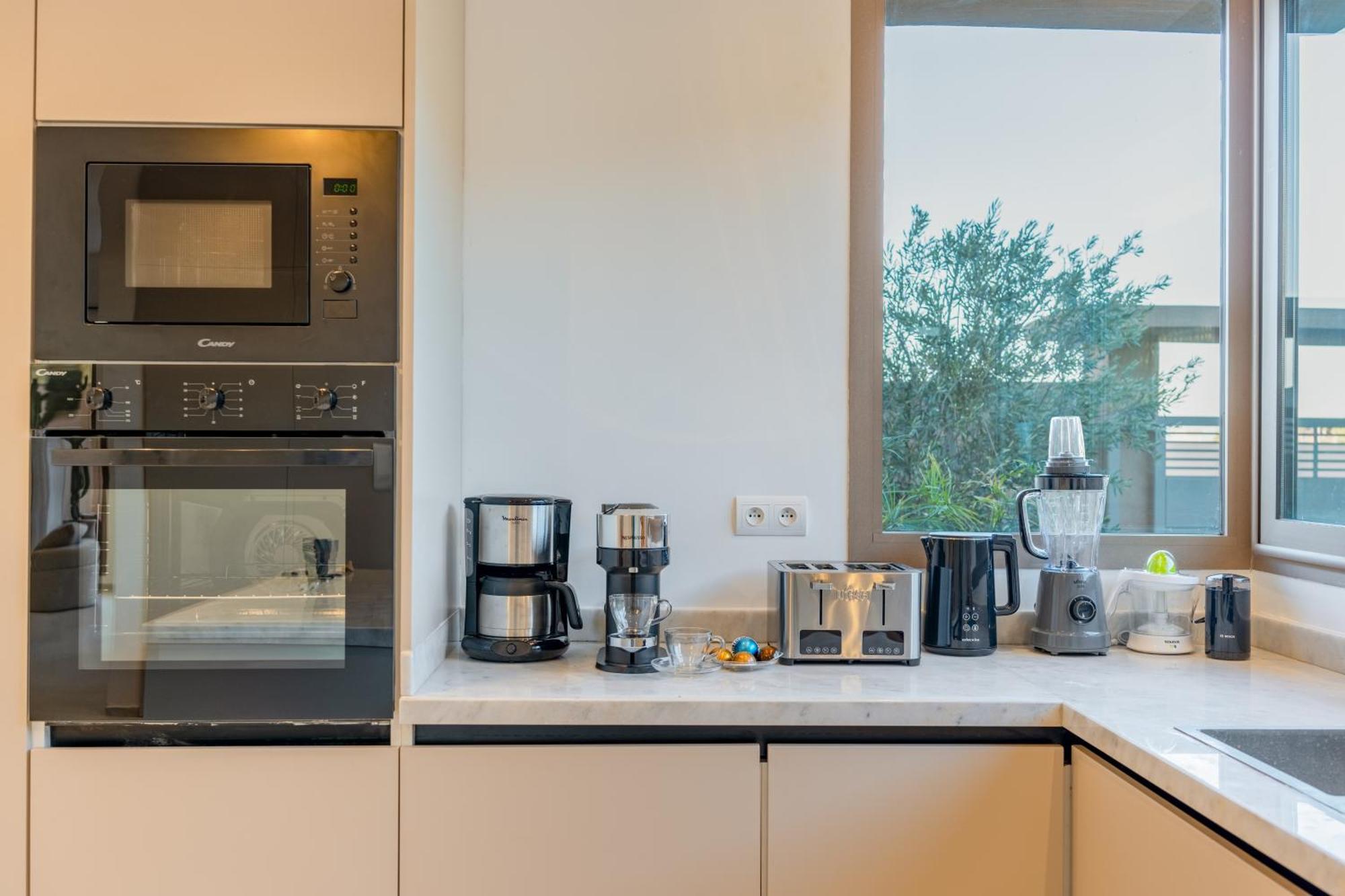 Villa Dar Yas, Luxe A 15min Du Centre Avec Piscine Chauffee, Cuisiniere, Chauffeur, Air Hockey, Ping-pong & Jeux De Societe *