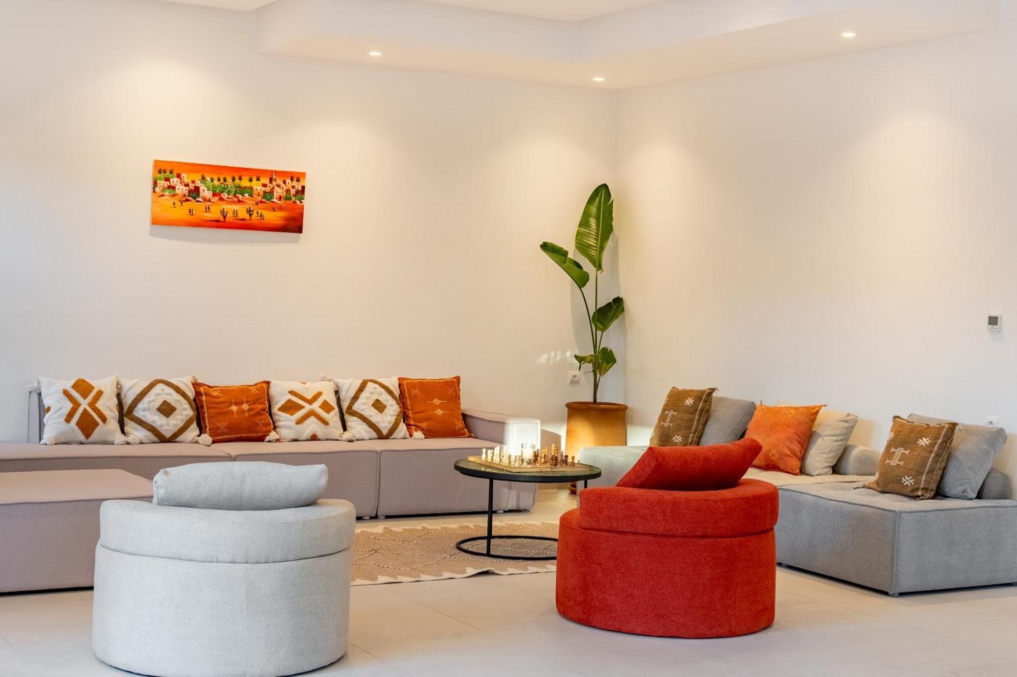 Dar Yas, Luxe A 15min Du Centre Avec Piscine Chauffee, Cuisiniere, Chauffeur, Air Hockey, Ping-pong & Jeux De Societe Villa *