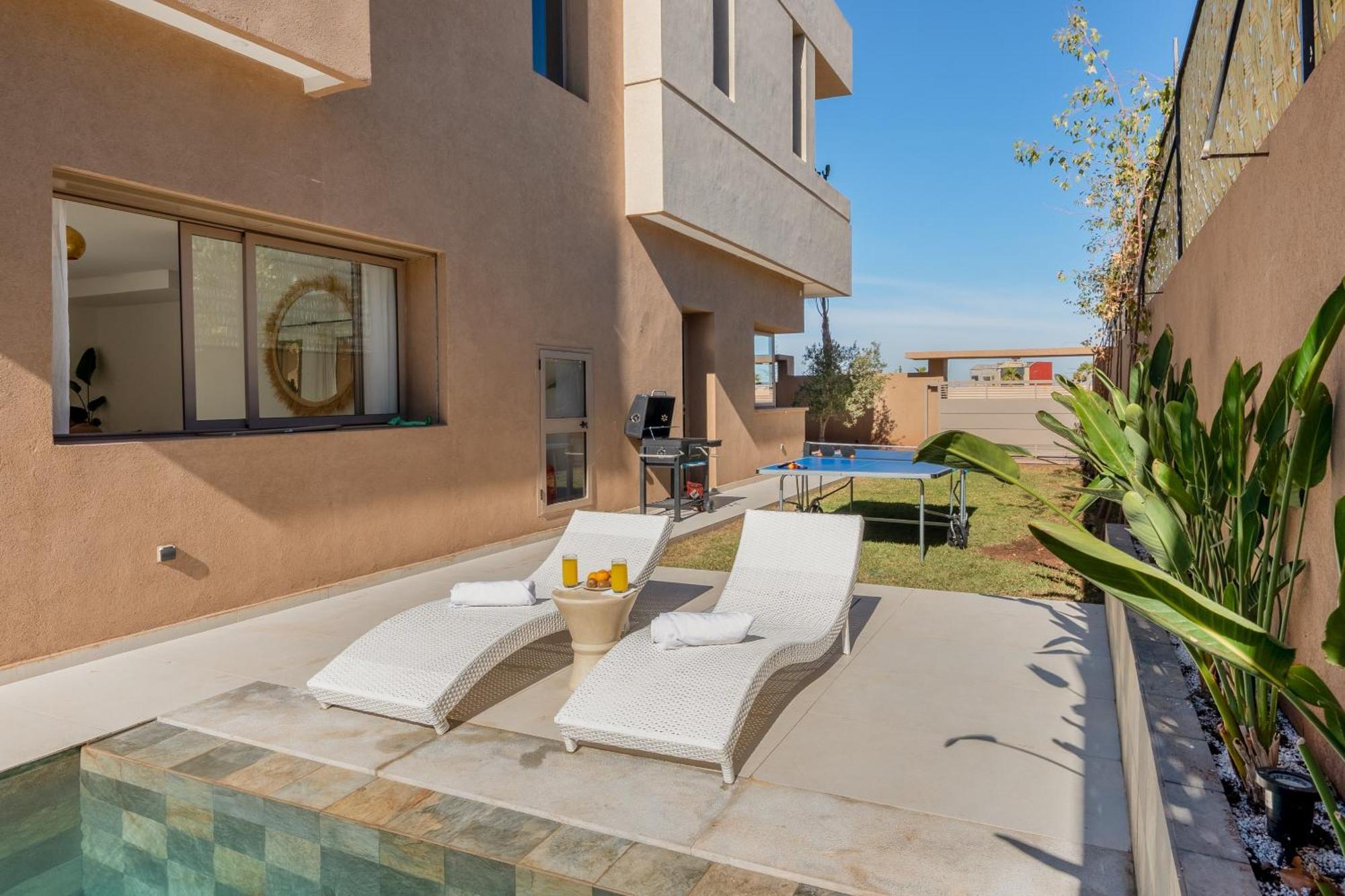 Villa Dar Yas, Luxe A 15min Du Centre Avec Piscine Chauffee, Cuisiniere, Chauffeur, Air Hockey, Ping-pong & Jeux De Societe *