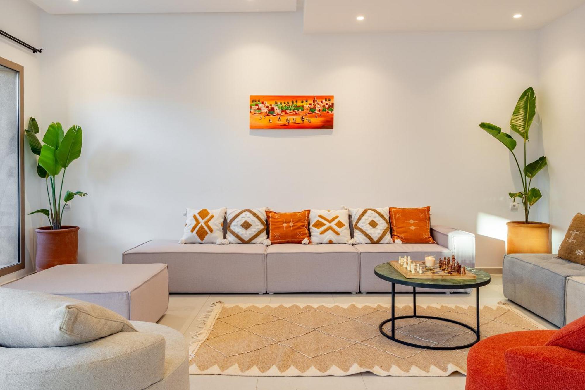 Dar Yas, Luxe A 15min Du Centre Avec Piscine Chauffee, Cuisiniere, Chauffeur, Air Hockey, Ping-pong & Jeux De Societe Villa *