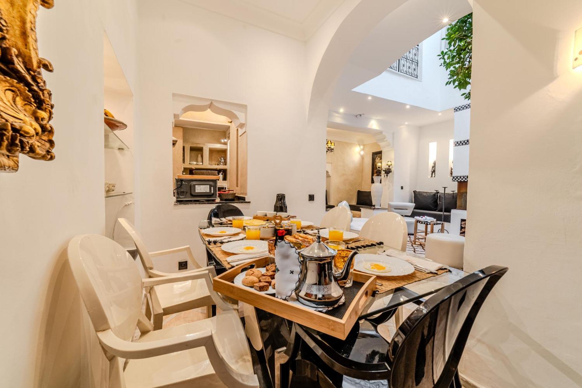 Riad Jebly - Exclusive - Panoramic View Rooftop , Pool & Breakfast Holiday home