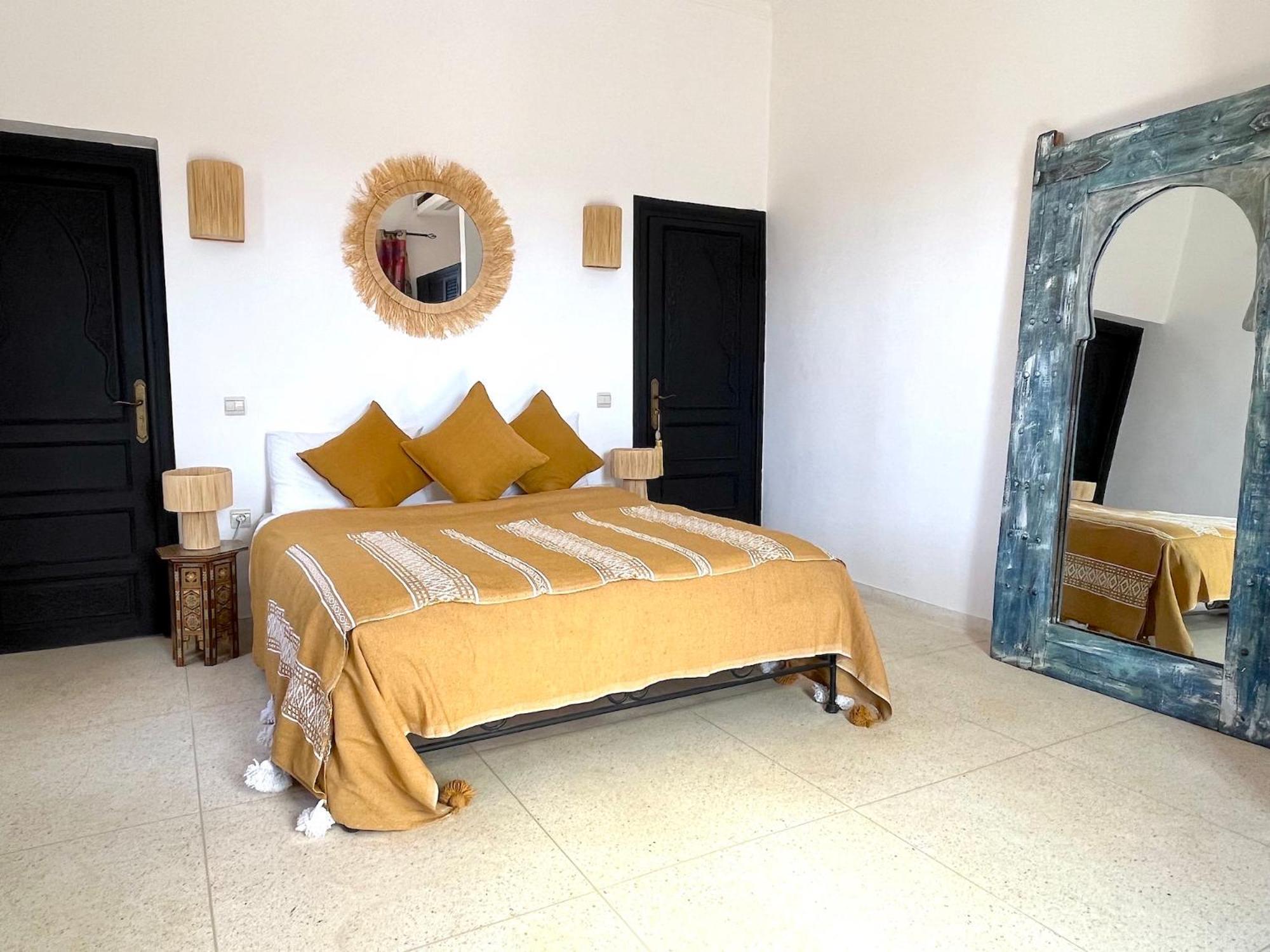 Palais Debora Villa