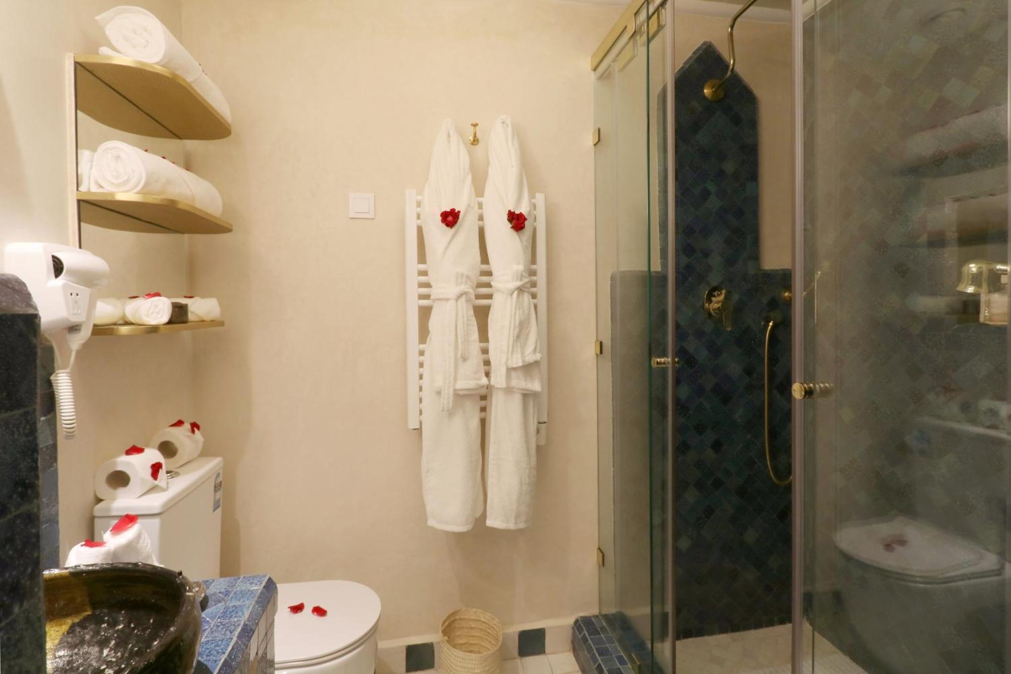 Bed & Breakfast Wazani Square & 3*