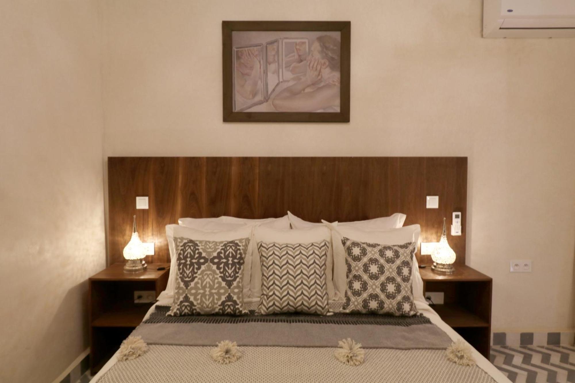 Wazani Square & Bed & Breakfast