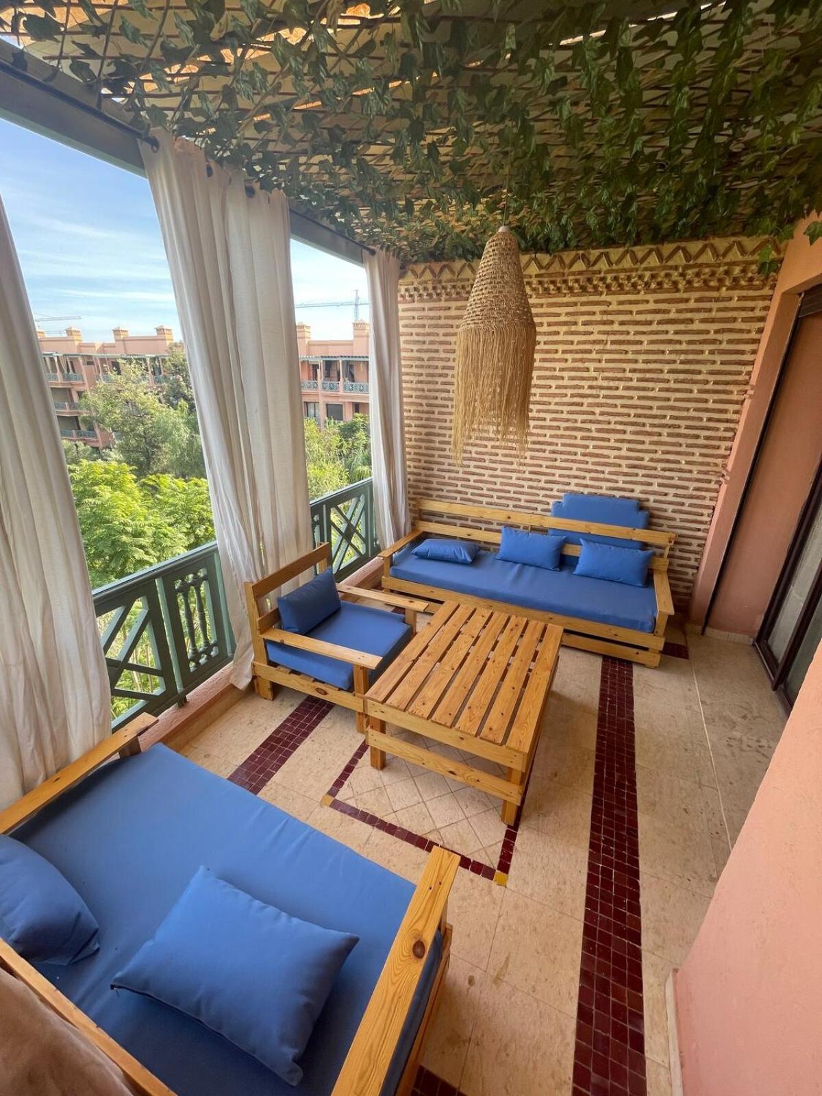 Apartment Luxury 2br With Pool & Garden View Balcony