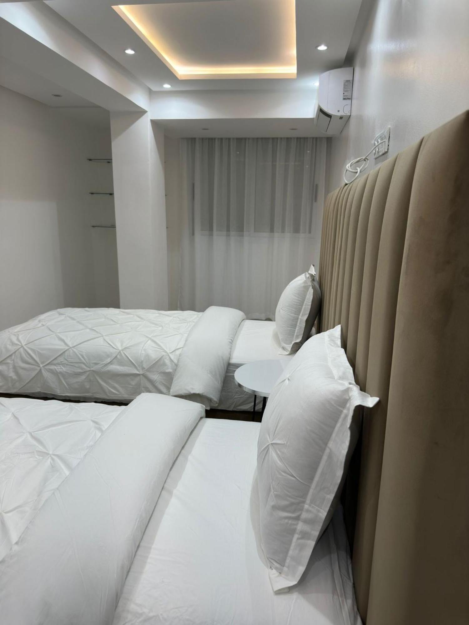 Duplex 3 Centre Apartment