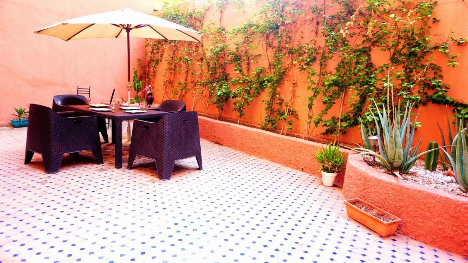 Apartment Duplex Raffine Avec Terrasse Verdoyante Et Vegetal - A 300m Du Jardin Majorelle Et Musee Yves Saint Laurent - Netflix Et Iptv