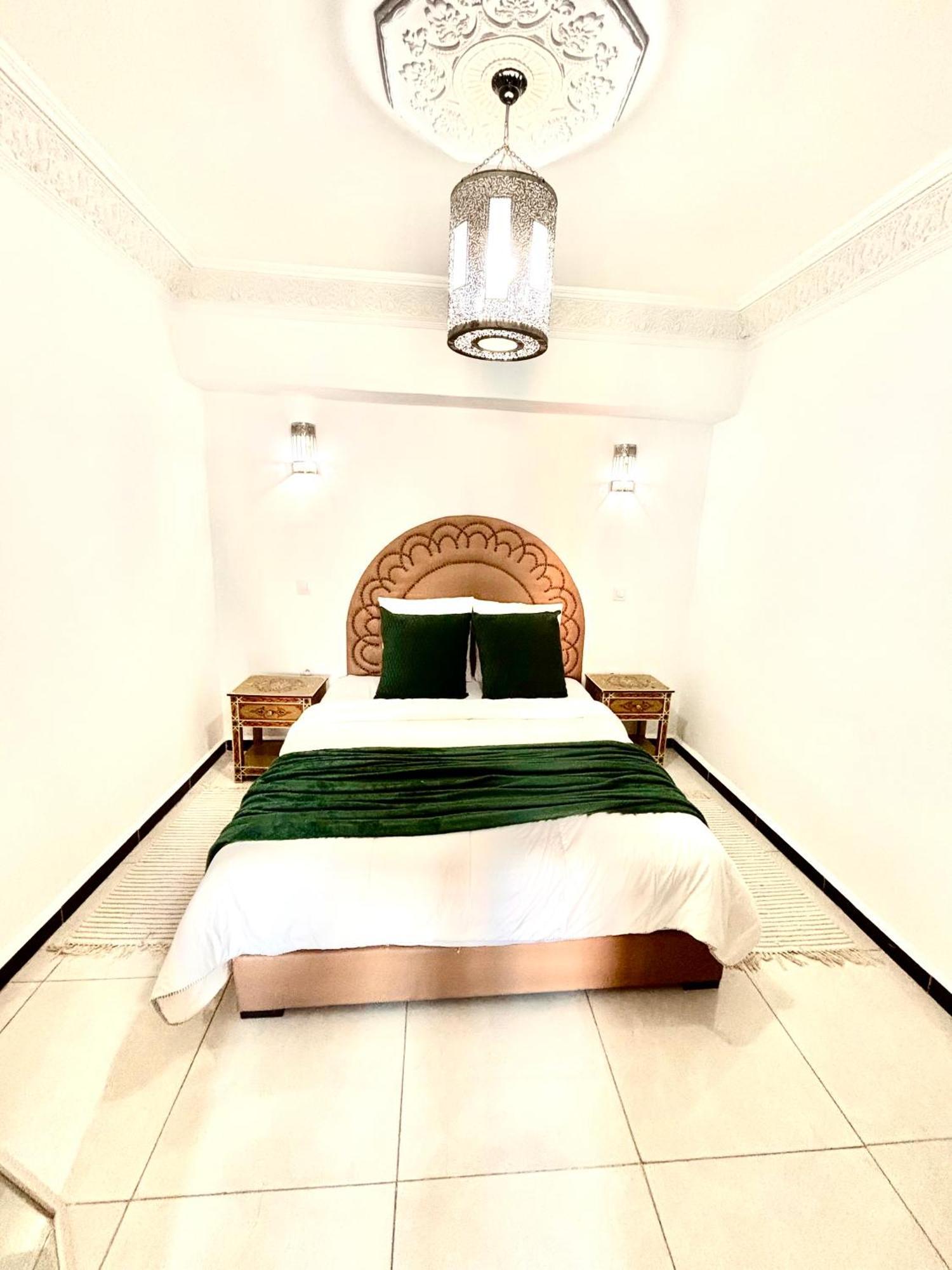 Avec Piscine Marrakesh