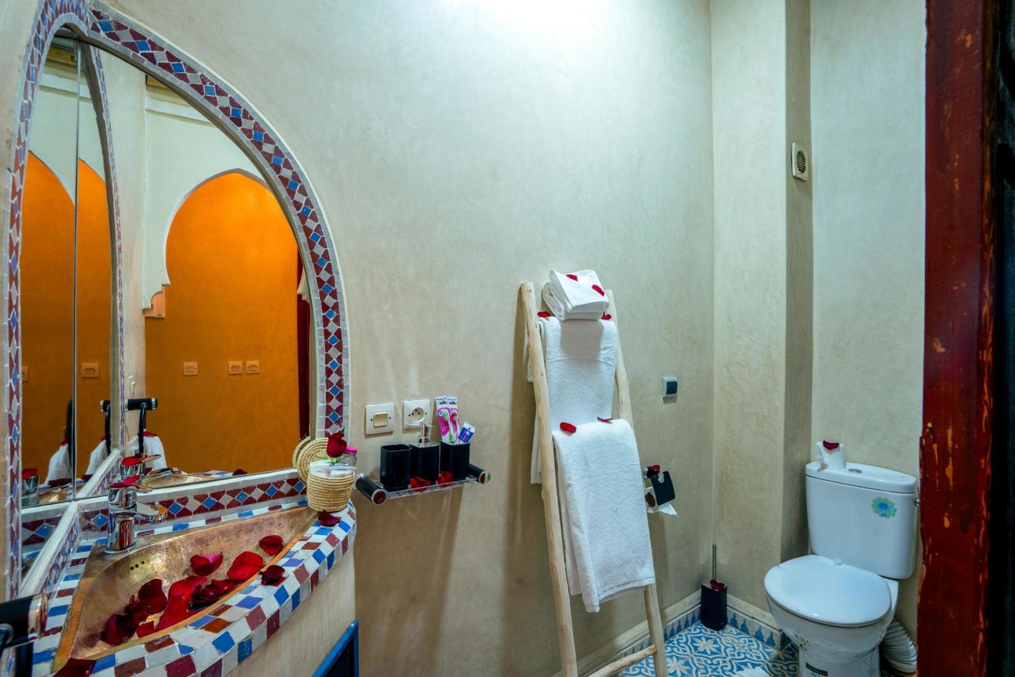 Le Graff Pink Bed & Breakfast
