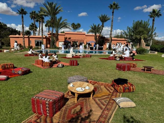 Rayan Marrakech Secteur Palmeraie Dans Propriete De 2 Hectares Avec Jardin Arbres Fruitiers Villa