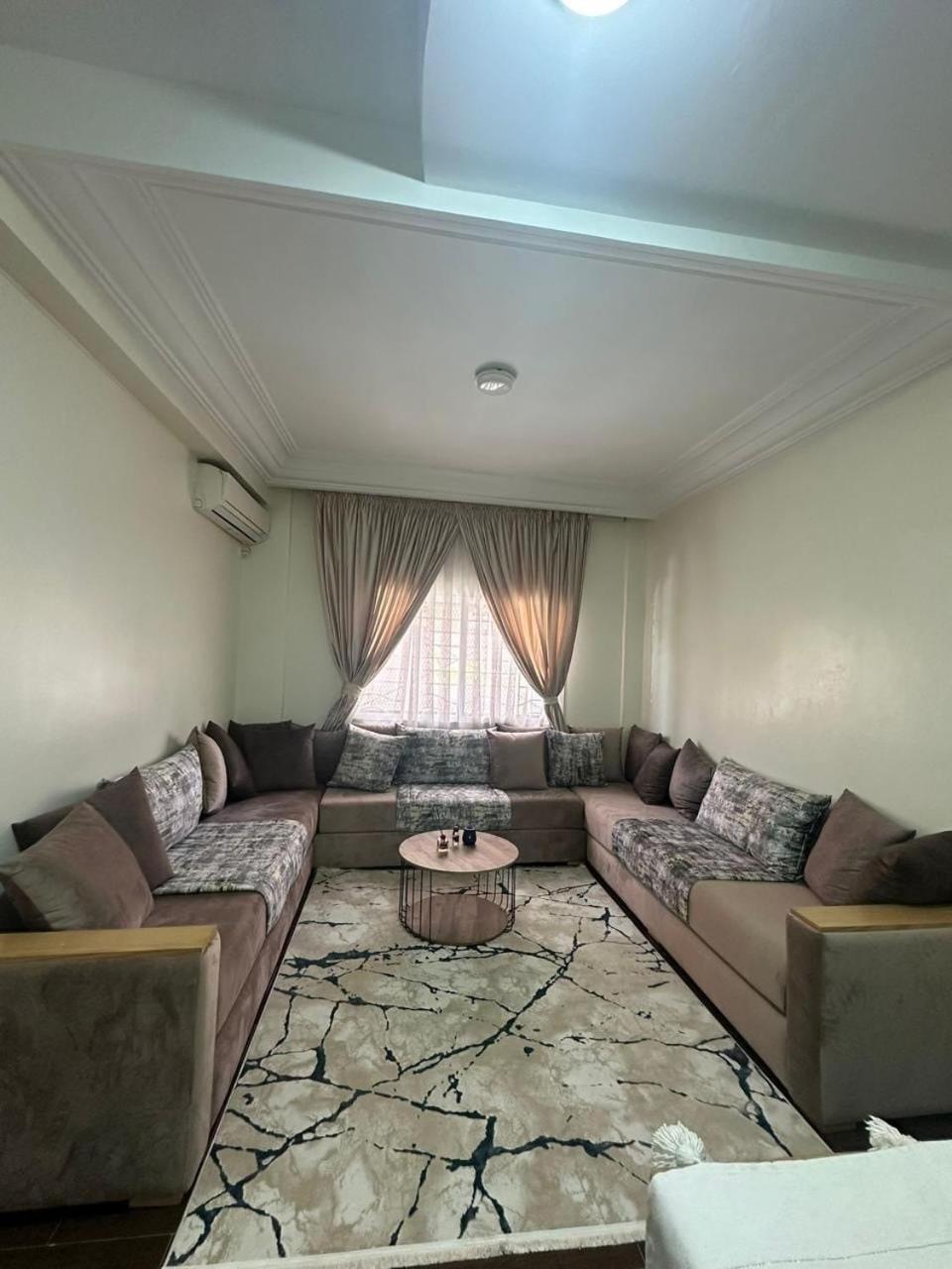 Elegant 2 Avec Piscine Et Climatisation A Gueliz Apartment Marrakesh