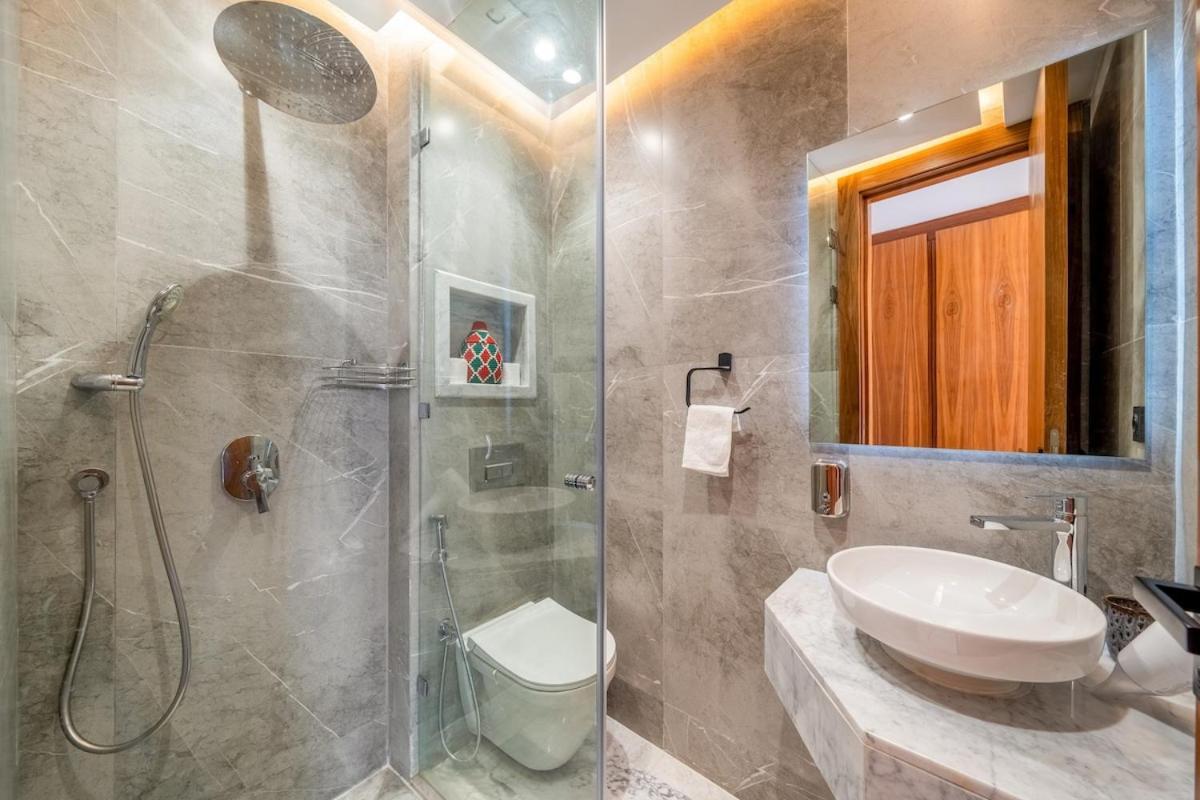 Incredible&new-jacuzzi-billard-parking-optic Fiber *