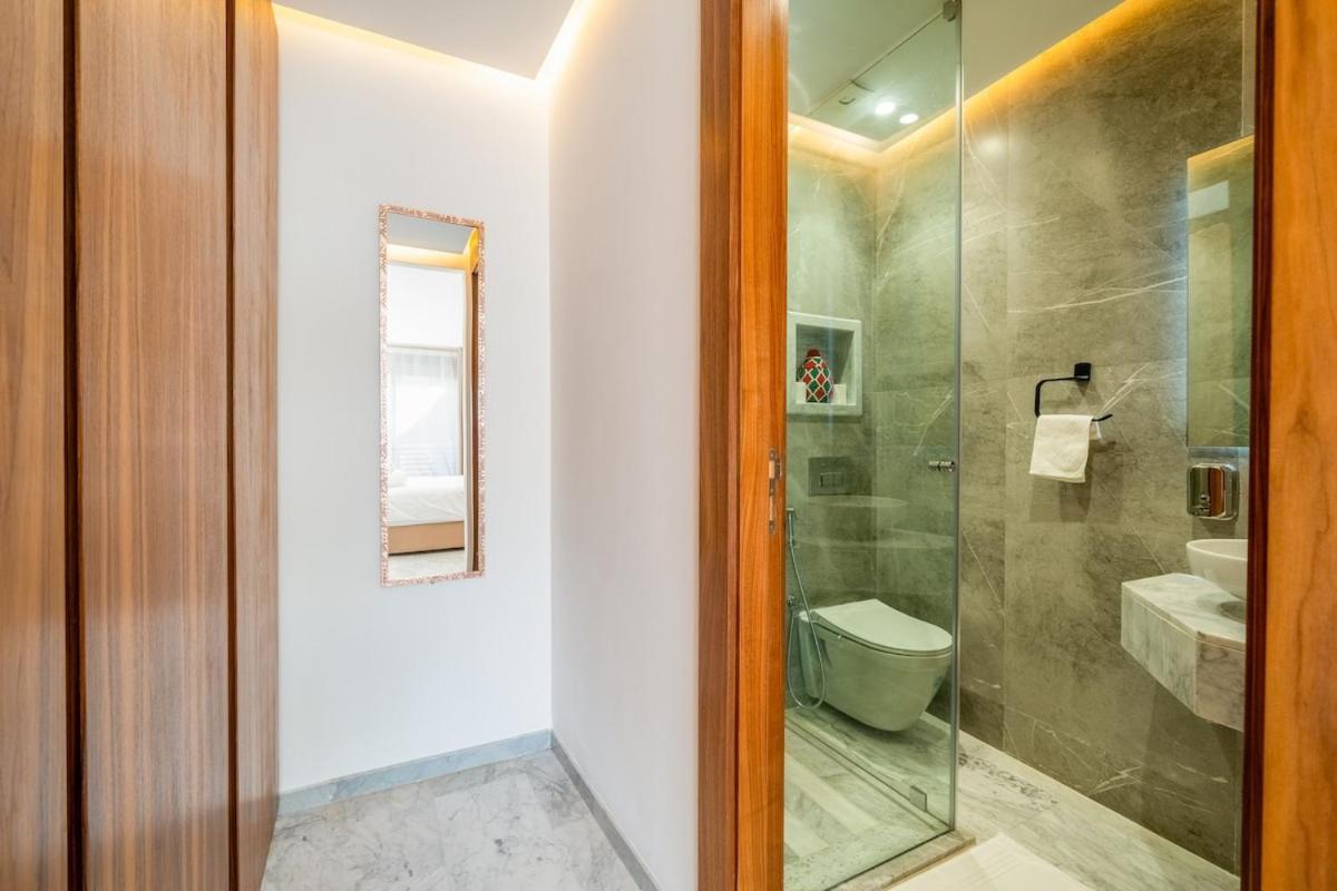 Incredible&new-jacuzzi-billard-parking-optic Fiber Apartment *