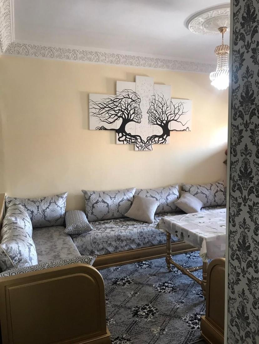 A6 Apartment *