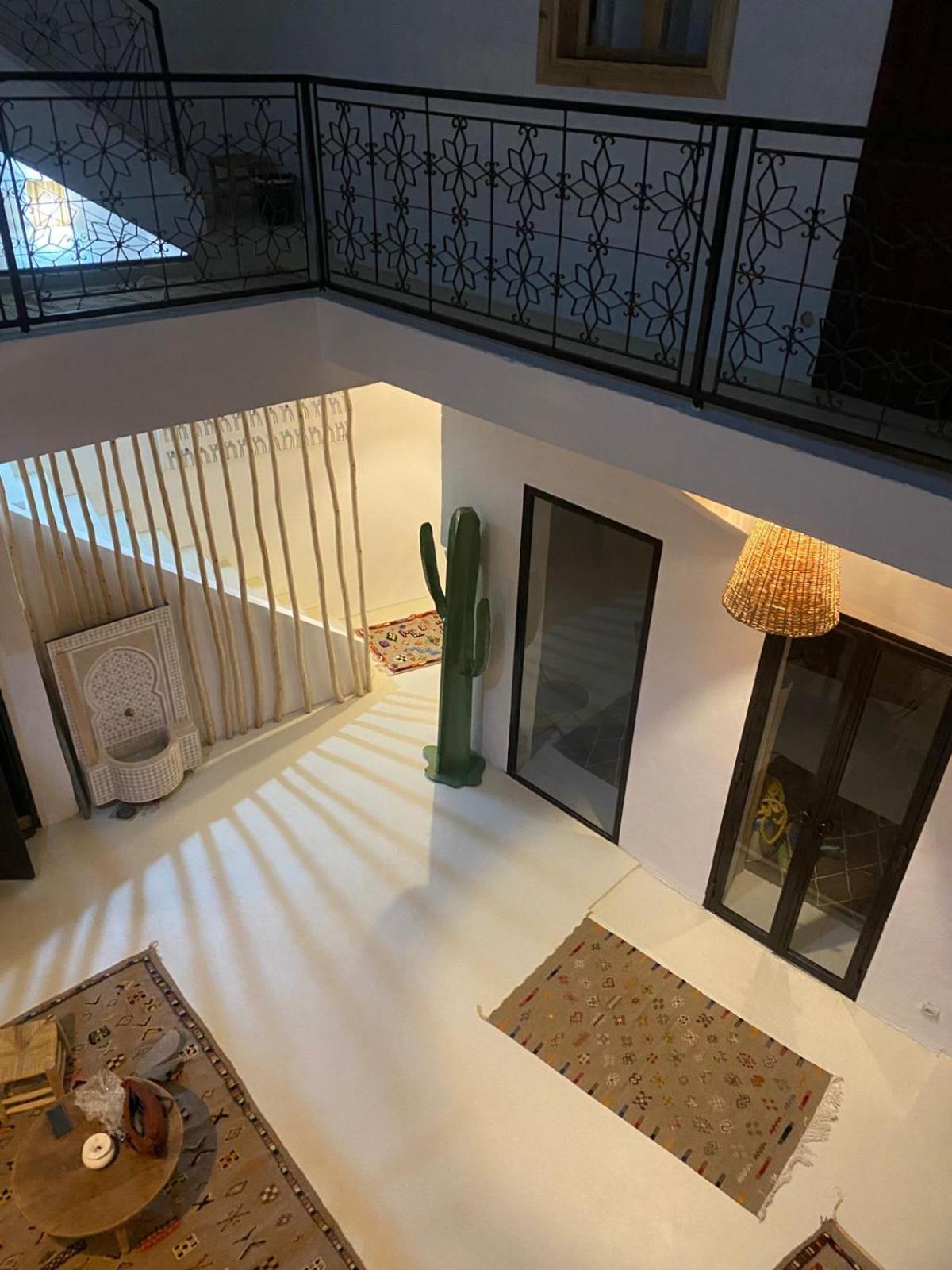Guest house 24
