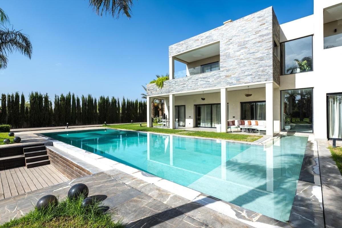Stella! Elegante & Piscine Sans Vis A Vis