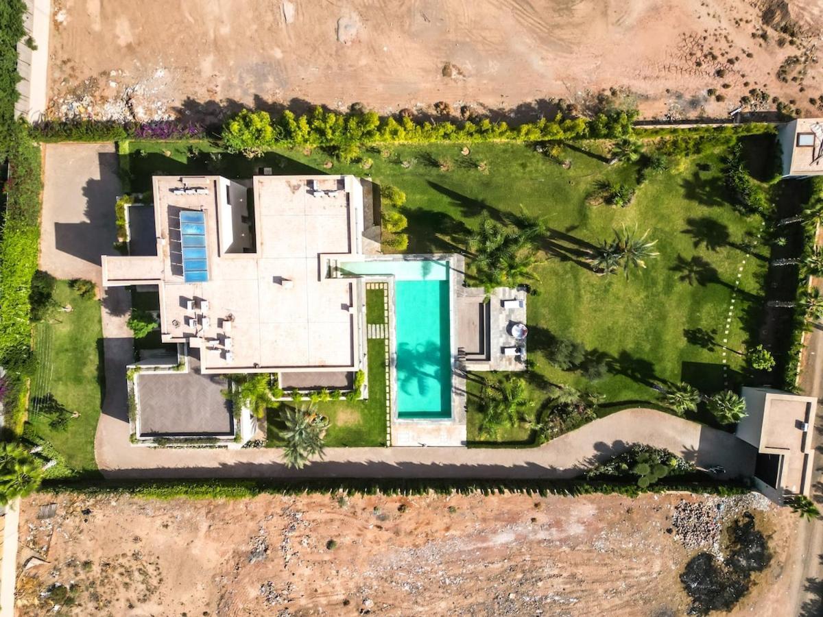 Stella! Elegante & Piscine Sans Vis A Vis