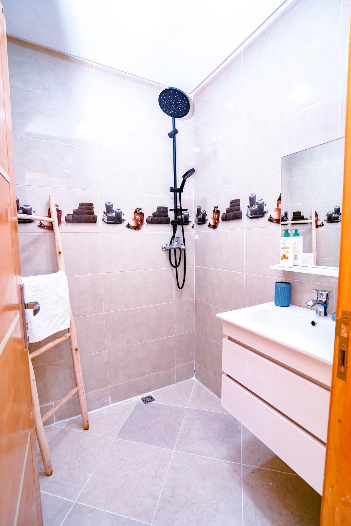 Aparthotel Migdal Calavon