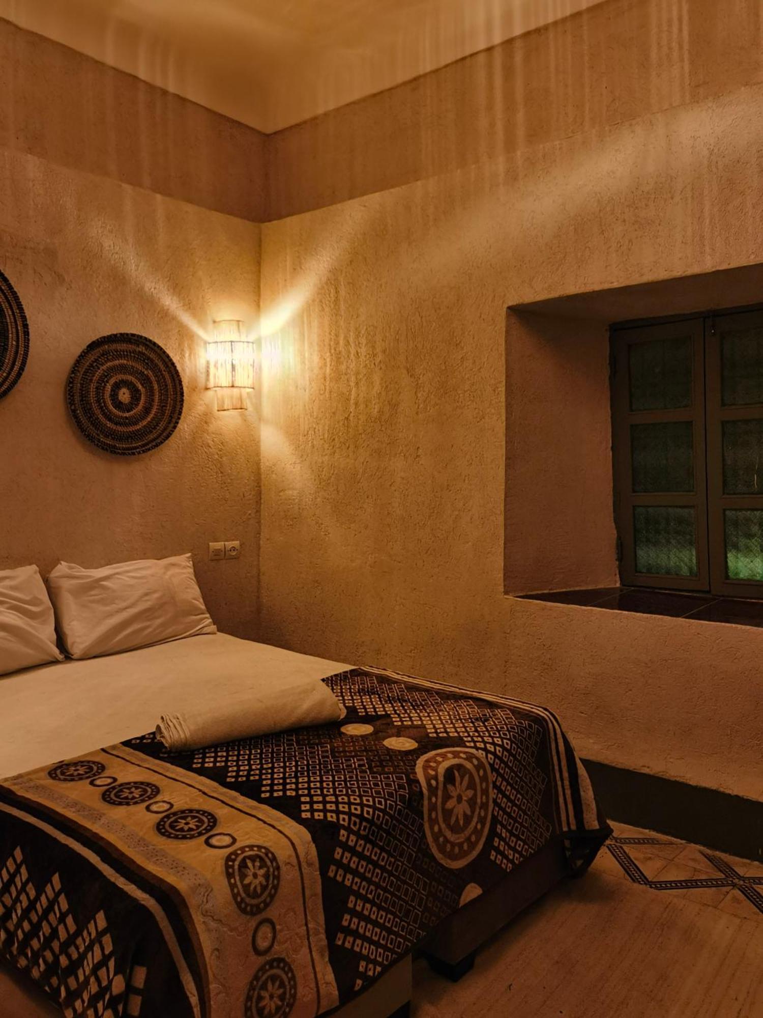 Medina Oasis Albergue