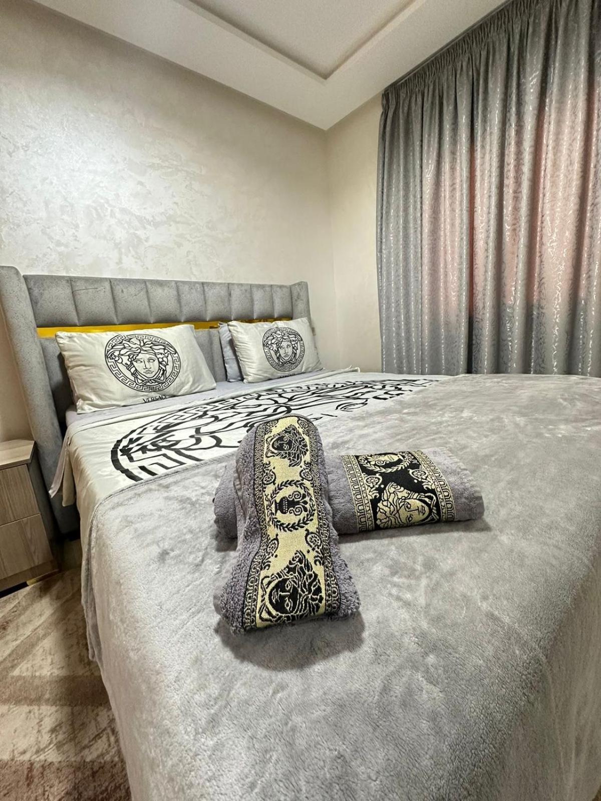 De Luxe Apartment *