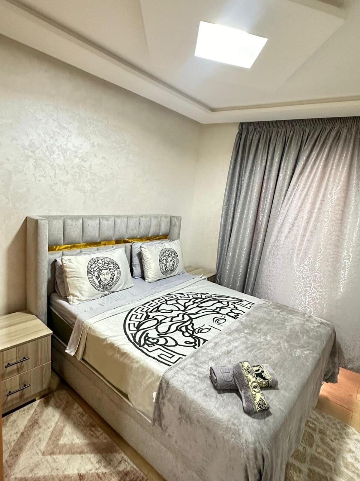 De Luxe Apartment *