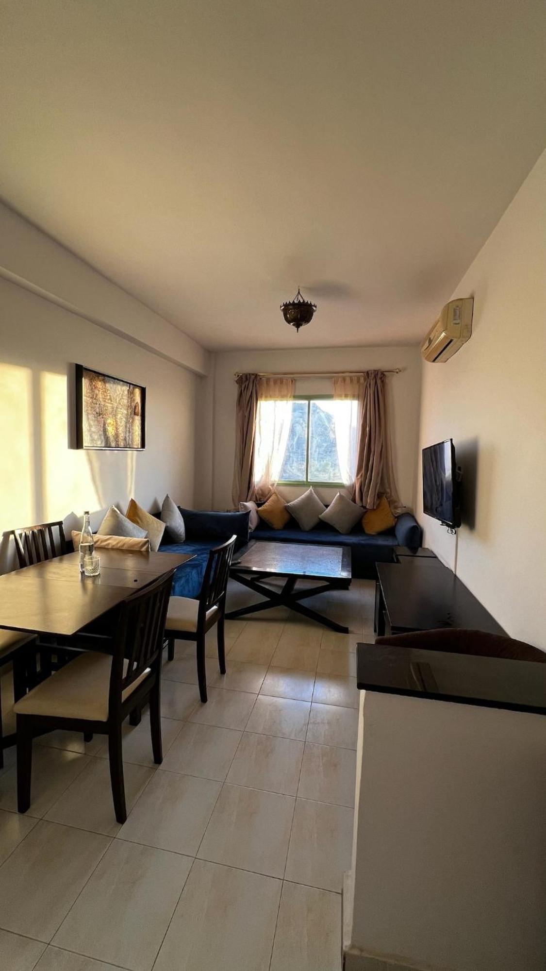 Bright With Great View Apartment *