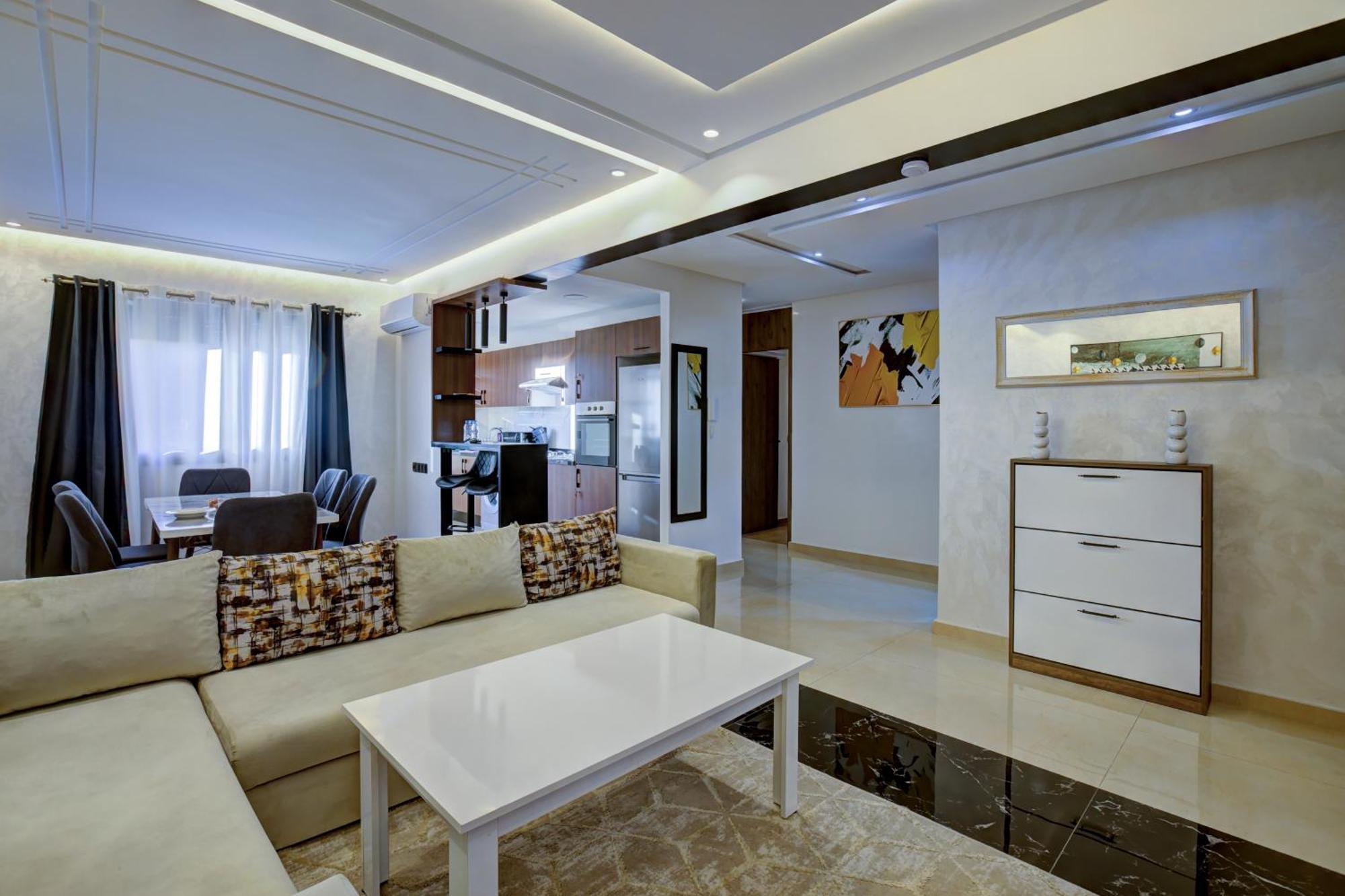 Privee Marrakech -piscine-parking *