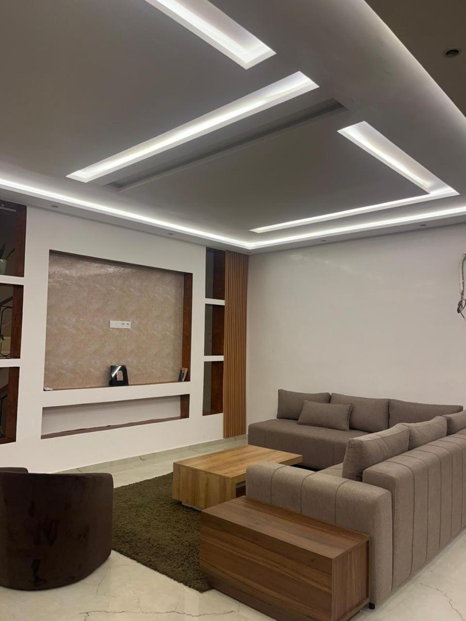Akenza Hospitality Villa *