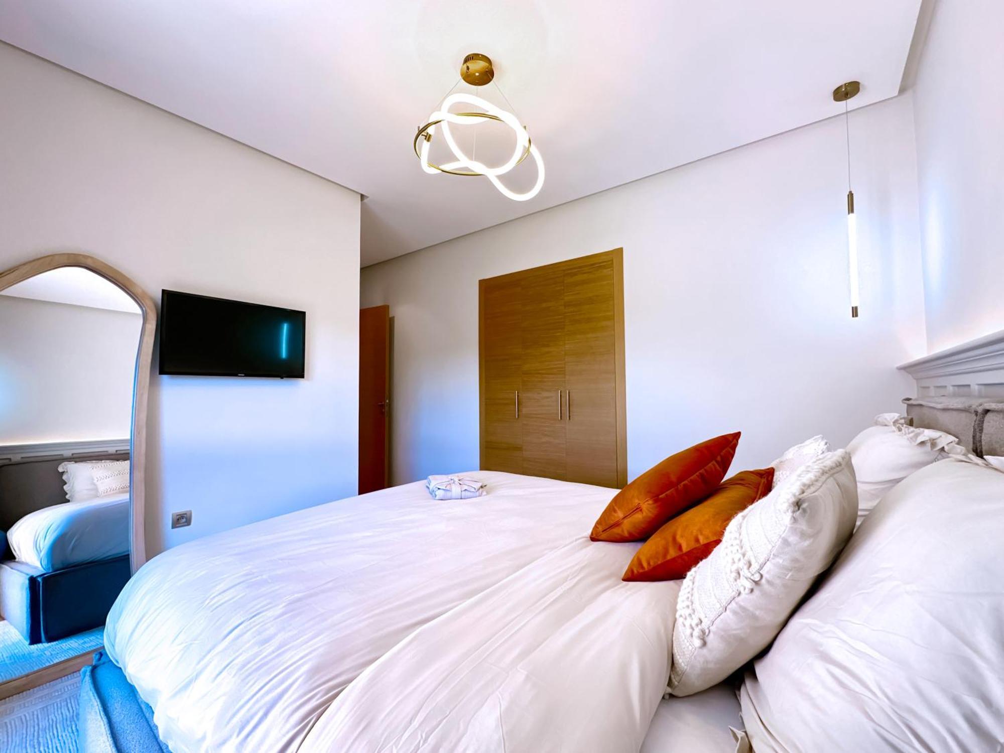 Luxurious, Modern & Cosy In Prestigia, Golf, Pool & View Apartment