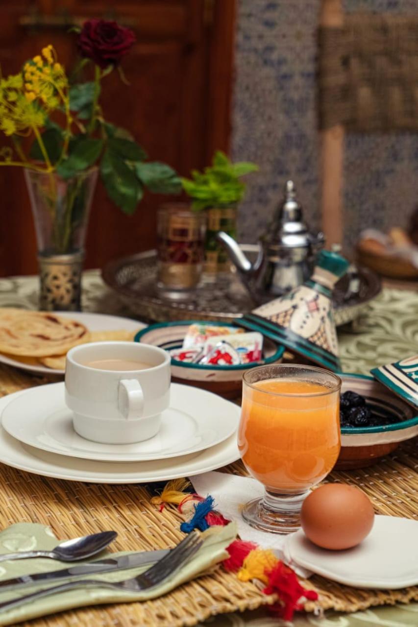 Guest house Amirwa 2 *