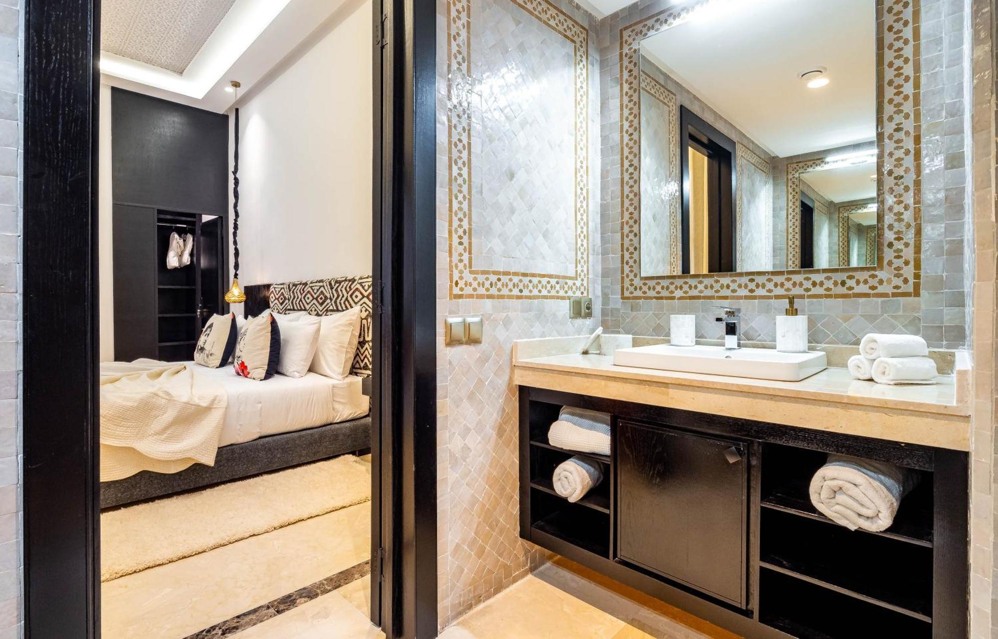 N5 Riad *