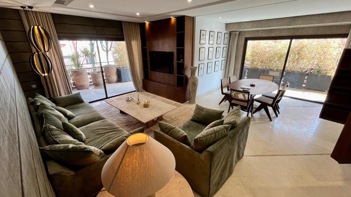De Luxe A Care Eden *