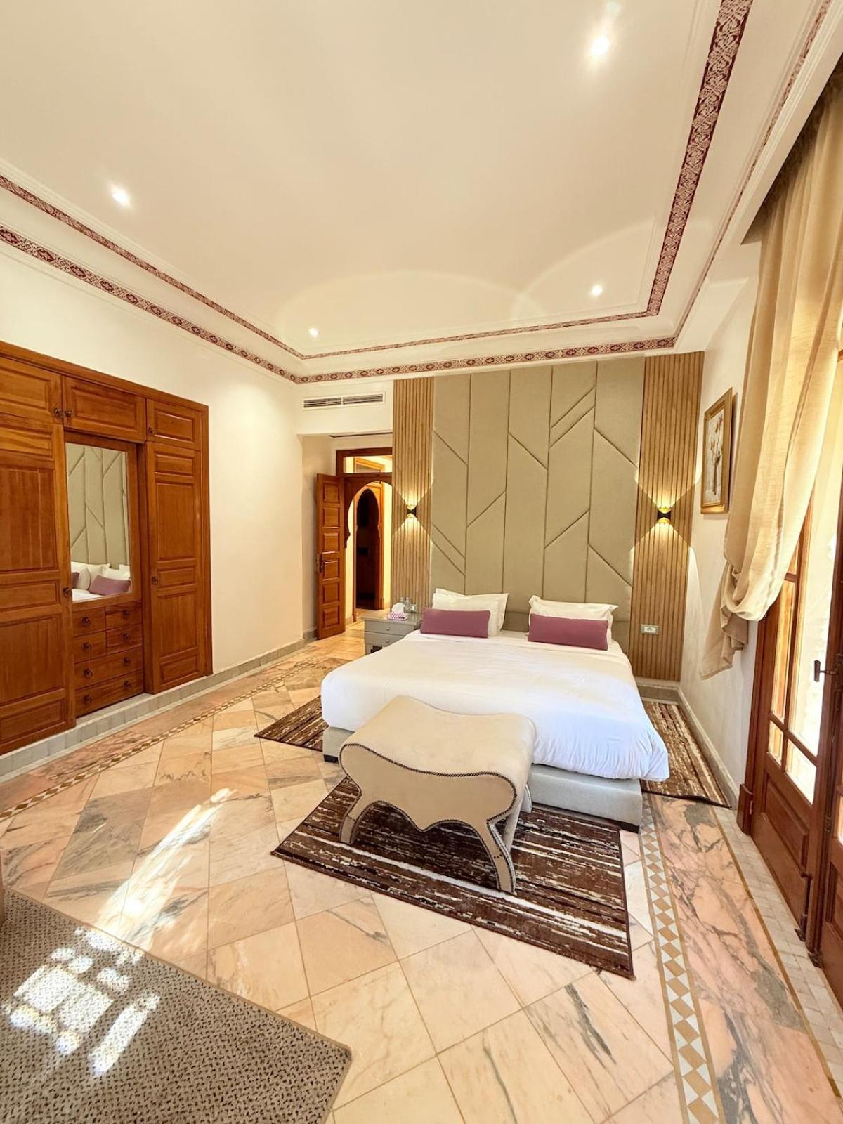 Luxury 4 Bedrooms In Oasis Palmeraie Village Palm Haven Villa Marrakesh