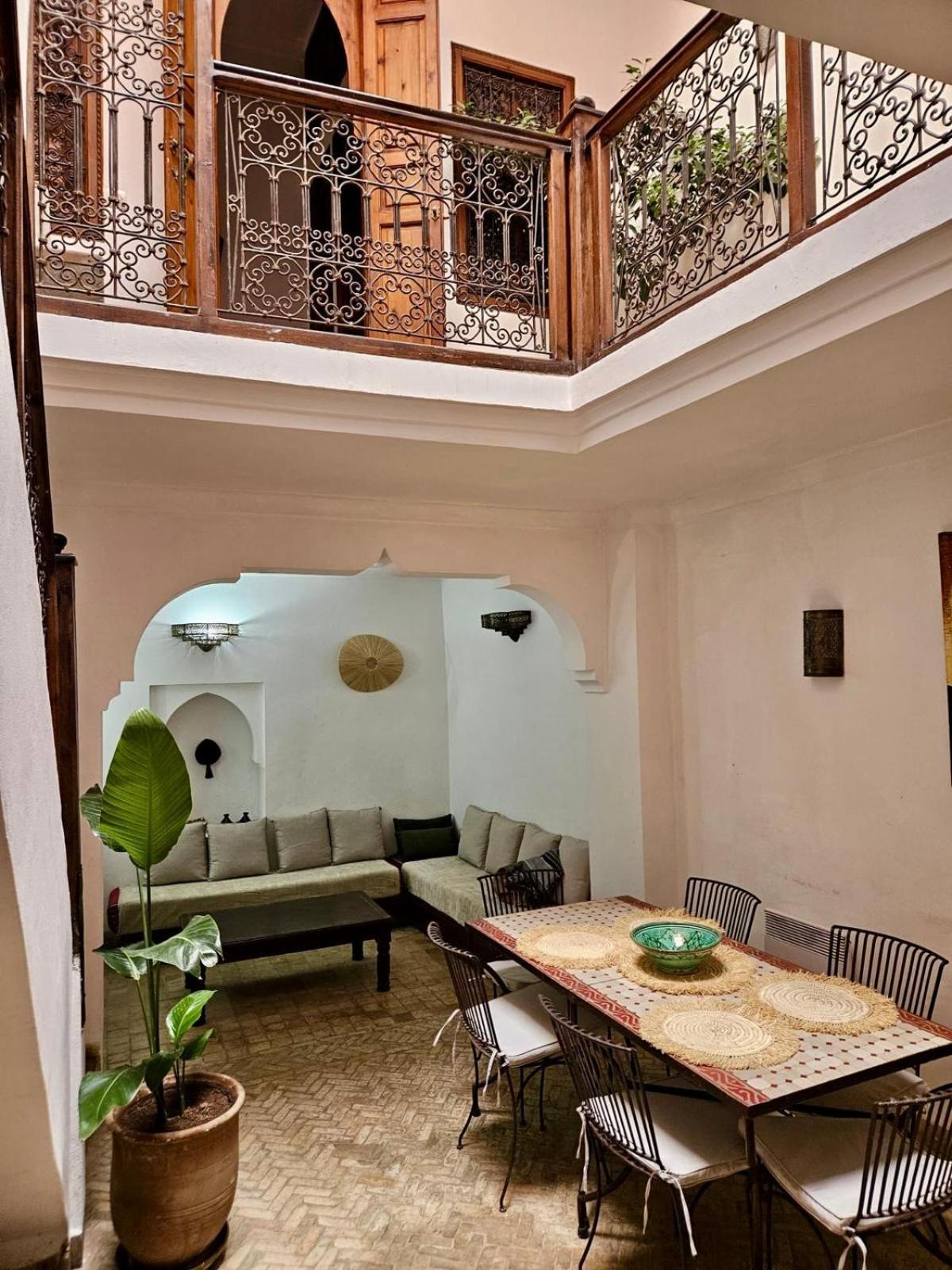 De Charme En Plein Coeur De La Medina De Marrakech Riad
