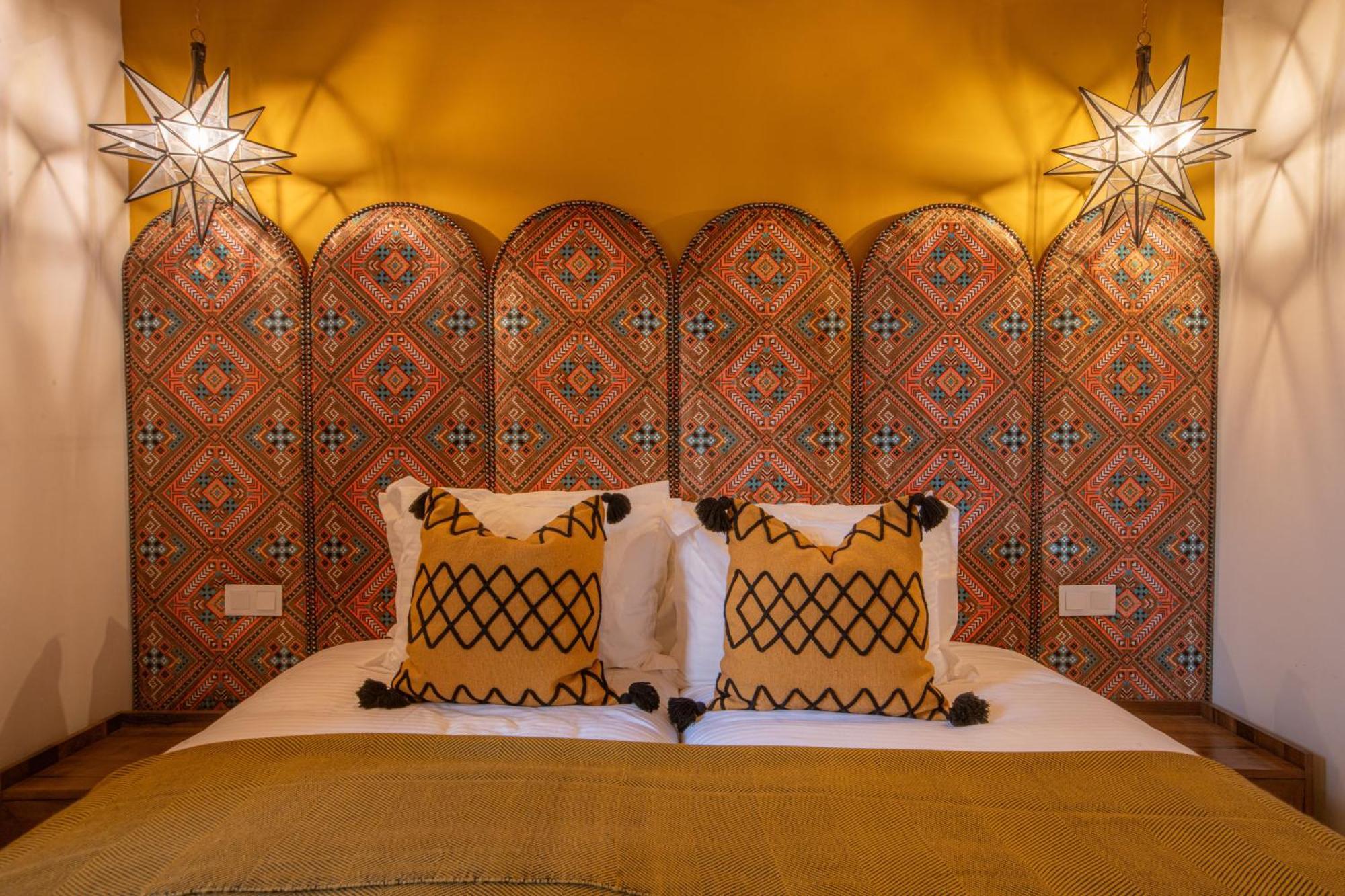 Tassili Boutique Hotel *