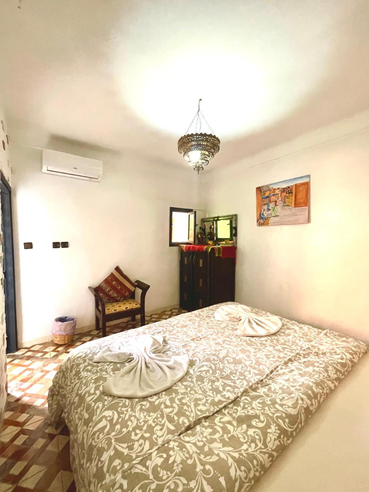 Sun Albergue *