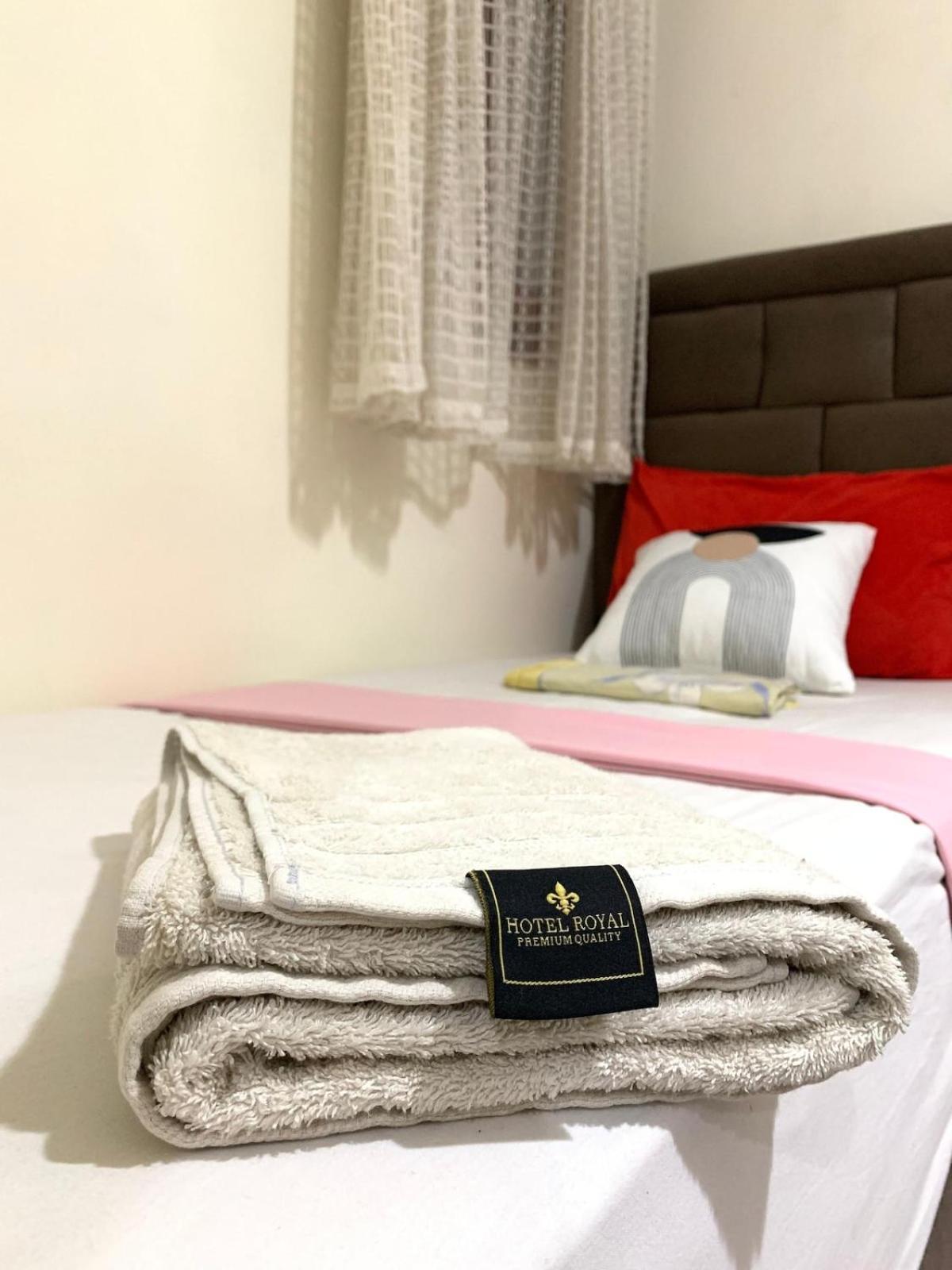 Apartment Cozy Airport Only 5 Minutes Walk