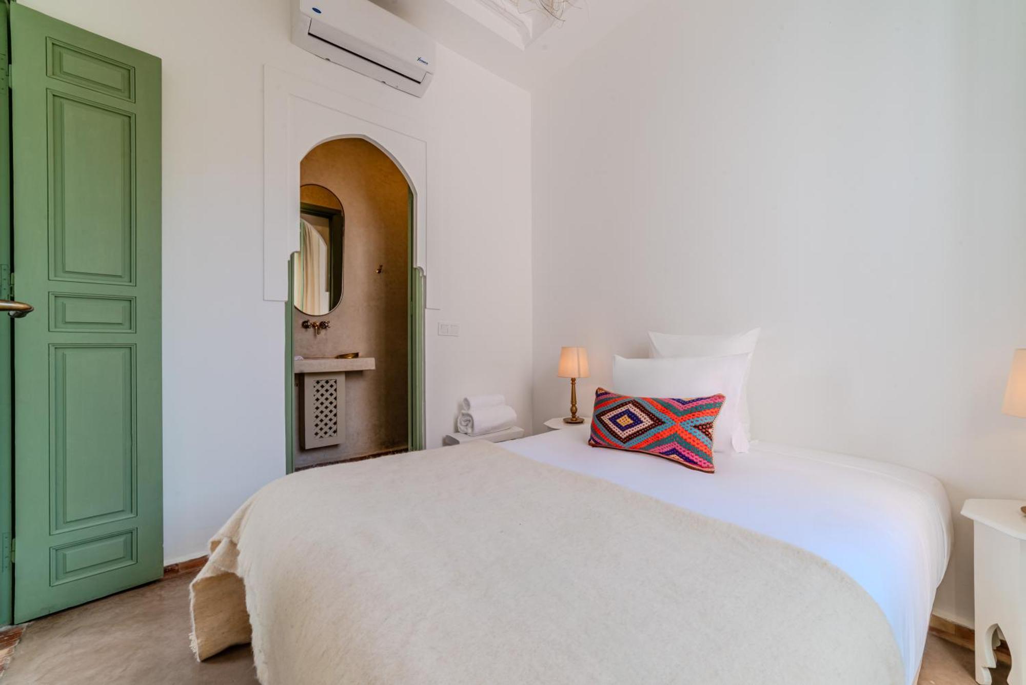 Rare 29 Exclusif Swiming Pool And Breakfast Riad