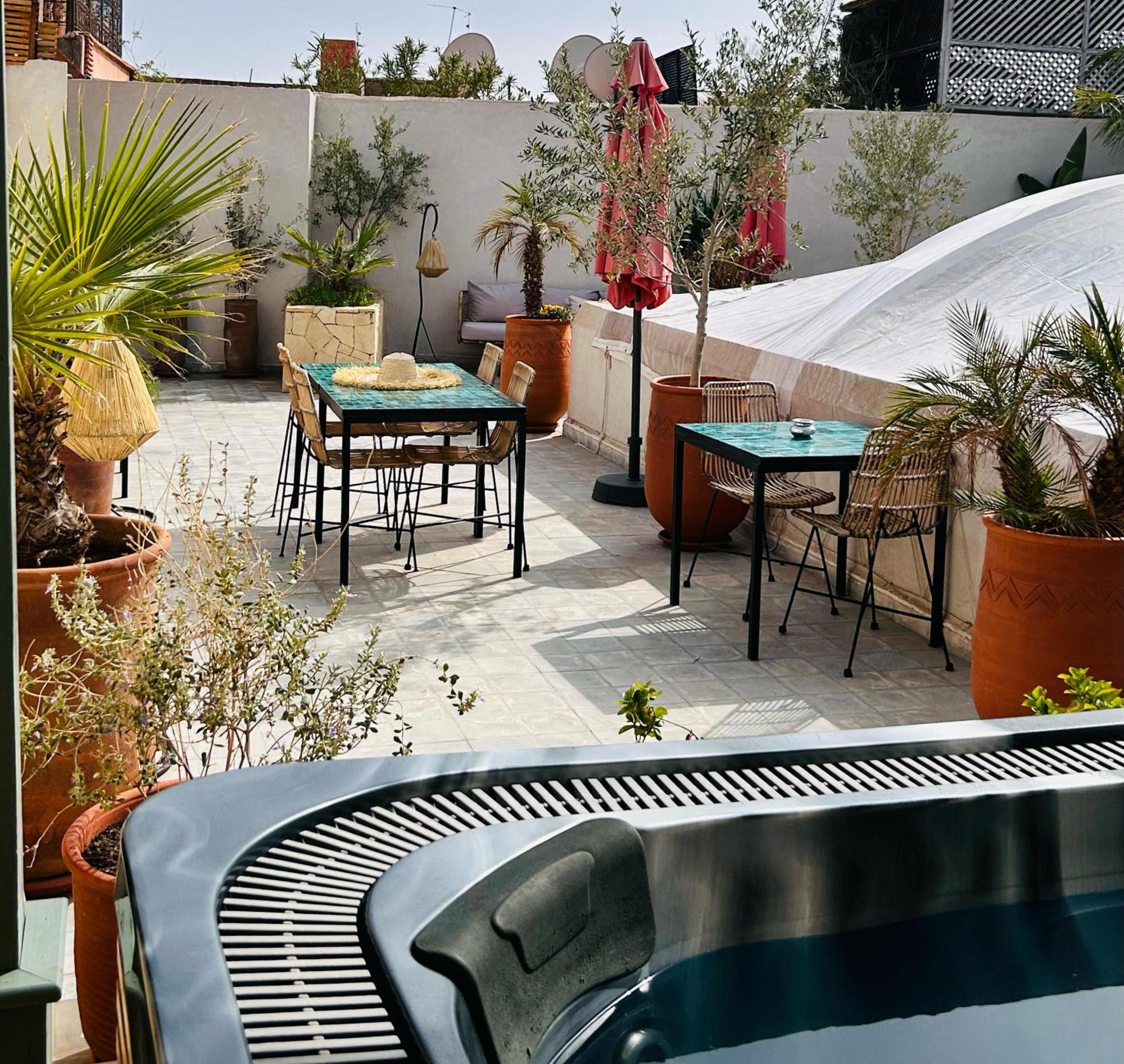 Riad Wenge & 4*