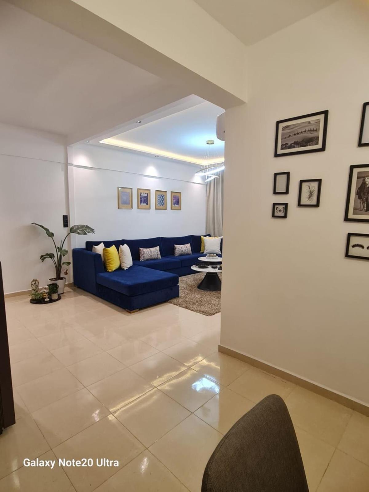 Quiet Apartment *
